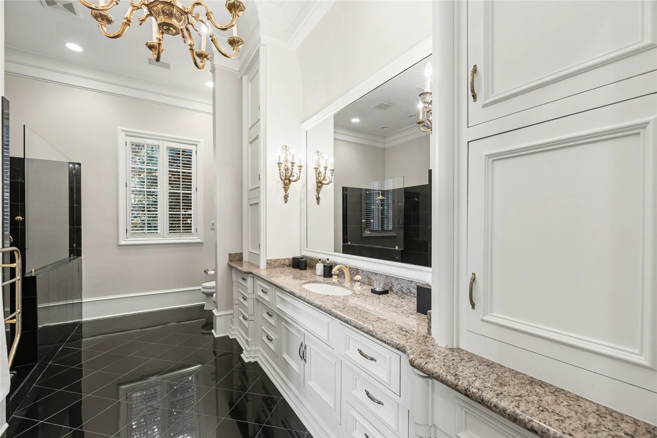 Second primary bathroom