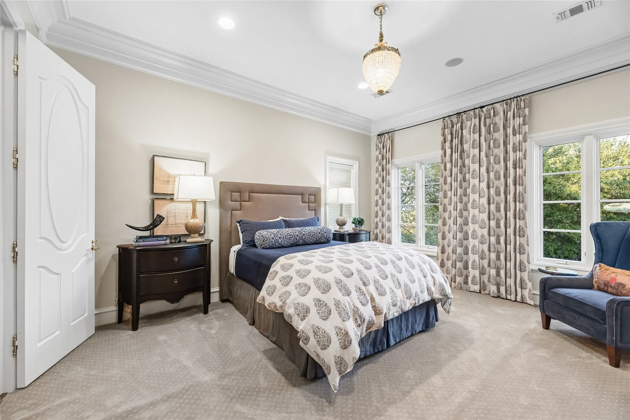 2 of 3 bedrooms upstairs