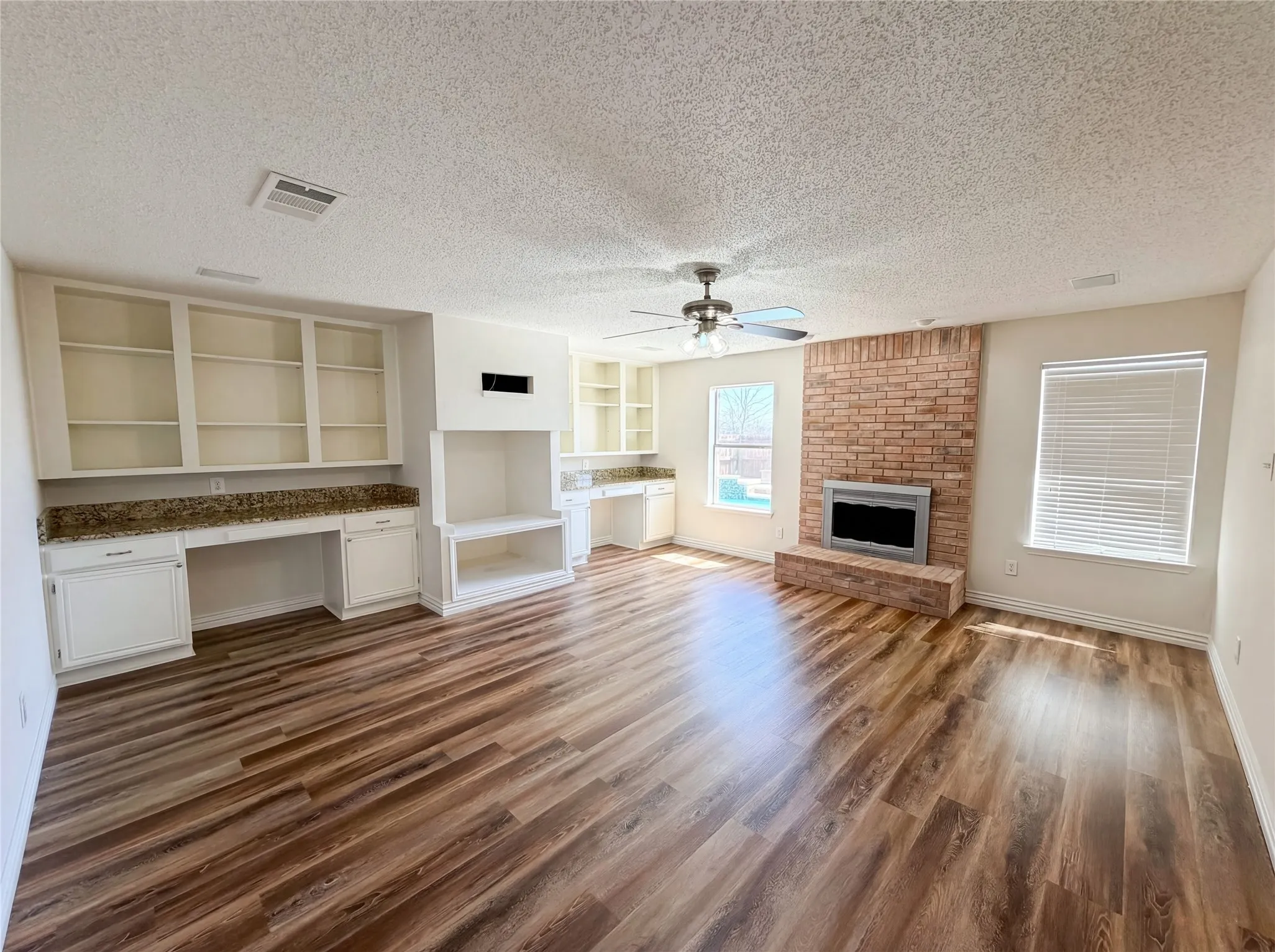 Single Family Residence For Sale in Collin County , 1711 Kennedy Drive, Wylie, Texas 75098, 4 Bedroom, 3 Bathroom, 2 Garage spaces, 2,876 Sqft, built in 1994, mls#21220048, Real Estate Agent in Wylie, Homes For Sale in Collin county, Homes For Sale in Wylie, Realtor in Wylie Texas, Real Estate Brokerage Independent Realty Texas, Luminita Cordes Realtor