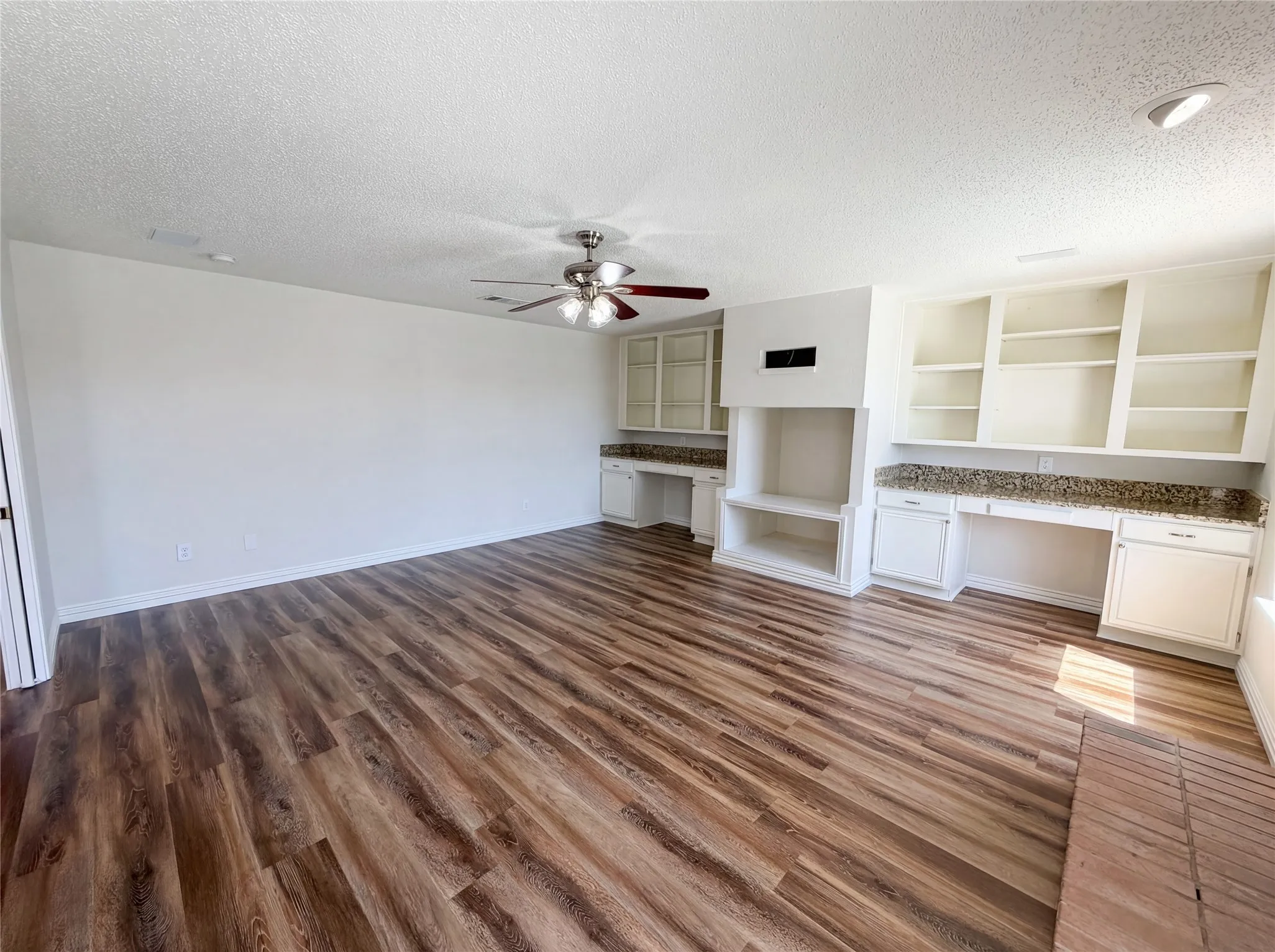 Single Family Residence For Sale in Collin County , 1711 Kennedy Drive, Wylie, Texas 75098, 4 Bedroom, 3 Bathroom, 2 Garage spaces, 2,876 Sqft, built in 1994, mls#21220048, Real Estate Agent in Wylie, Homes For Sale in Collin county, Homes For Sale in Wylie, Realtor in Wylie Texas, Real Estate Brokerage Independent Realty Texas, Luminita Cordes Realtor