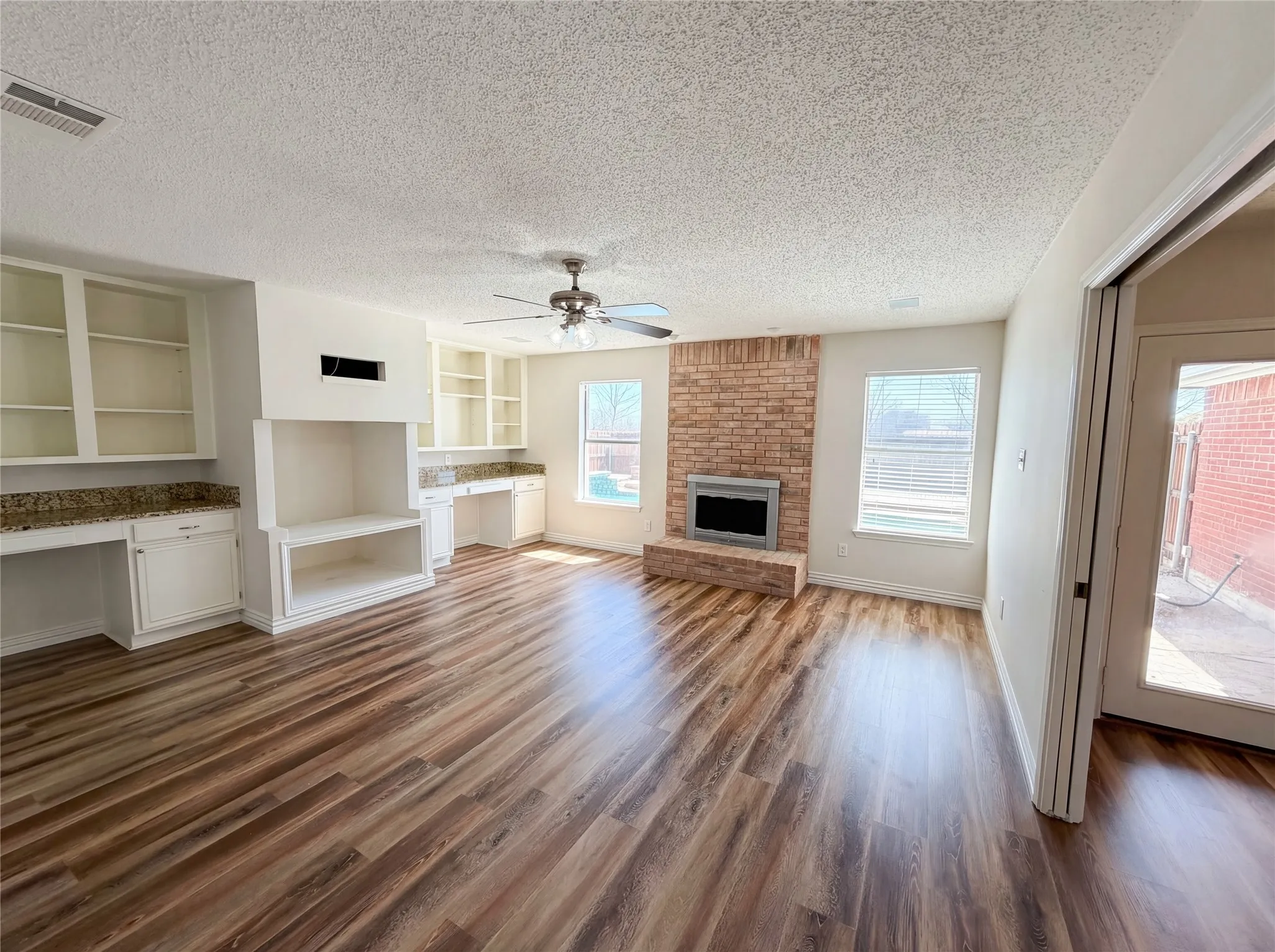 Single Family Residence For Sale in Collin County , 1711 Kennedy Drive, Wylie, Texas 75098, 4 Bedroom, 3 Bathroom, 2 Garage spaces, 2,876 Sqft, built in 1994, mls#21220048, Real Estate Agent in Wylie, Homes For Sale in Collin county, Homes For Sale in Wylie, Realtor in Wylie Texas, Real Estate Brokerage Independent Realty Texas, Luminita Cordes Realtor