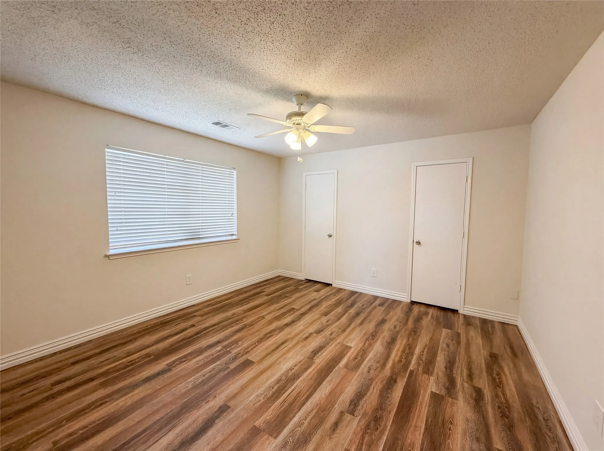 Single Family Residence For Sale in Collin County , 1711 Kennedy Drive, Wylie, Texas 75098, 4 Bedroom, 3 Bathroom, 2 Garage spaces, 2,876 Sqft, built in 1994, mls#21220048, Real Estate Agent in Wylie, Homes For Sale in Collin county, Homes For Sale in Wylie, Realtor in Wylie Texas, Real Estate Brokerage Independent Realty Texas, Luminita Cordes Realtor