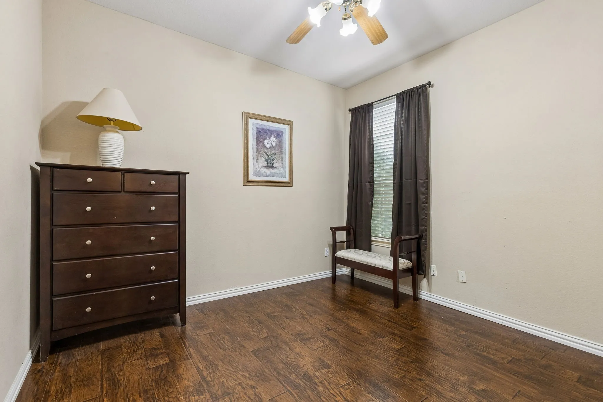 Single Family Residence For Sale in Dallas County , 2710 Winterberry Drive, Rowlett, Texas 75089, 4 Bedroom, 3 Bathroom, 2 Garage spaces, 3,019 Sqft, built in 1998, Preowned, mls#21209905, Real Estate Agent in Rowlett, Homes For Sale in Dallas county, Homes For Sale in Rowlett, Realtor in Rowlett Texas, Real Estate Brokerage Independent Realty Texas, Luminita Cordes Realtor