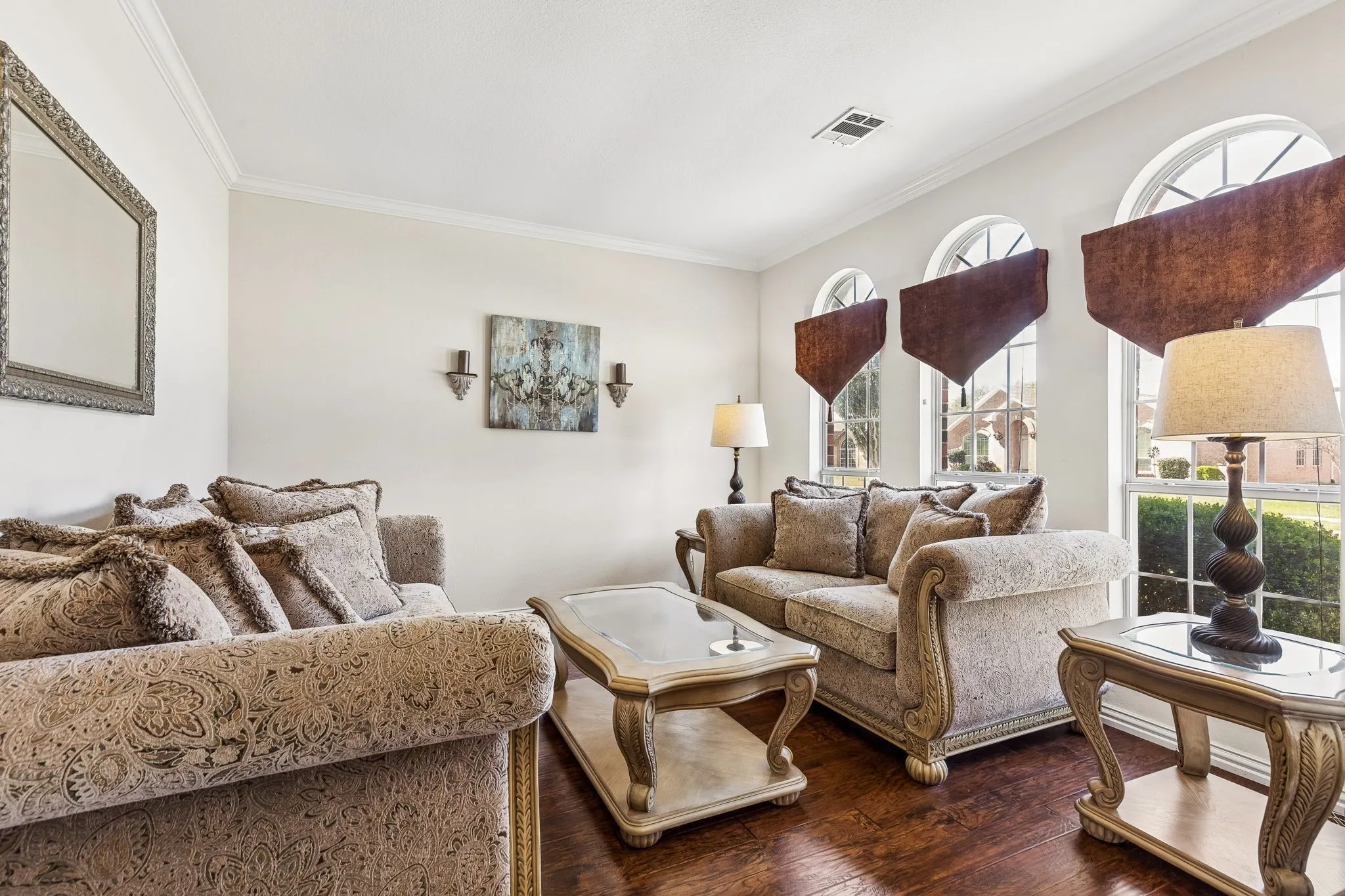 Single Family Residence For Sale in Dallas County , 2710 Winterberry Drive, Rowlett, Texas 75089, 4 Bedroom, 3 Bathroom, 2 Garage spaces, 3,019 Sqft, built in 1998, Preowned, mls#21209905, Real Estate Agent in Rowlett, Homes For Sale in Dallas county, Homes For Sale in Rowlett, Realtor in Rowlett Texas, Real Estate Brokerage Independent Realty Texas, Luminita Cordes Realtor