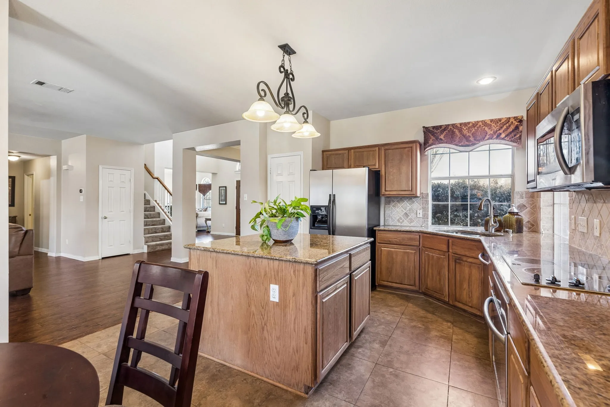 Single Family Residence For Sale in Dallas County , 2710 Winterberry Drive, Rowlett, Texas 75089, 4 Bedroom, 3 Bathroom, 2 Garage spaces, 3,019 Sqft, built in 1998, Preowned, mls#21209905, Real Estate Agent in Rowlett, Homes For Sale in Dallas county, Homes For Sale in Rowlett, Realtor in Rowlett Texas, Real Estate Brokerage Independent Realty Texas, Luminita Cordes Realtor
