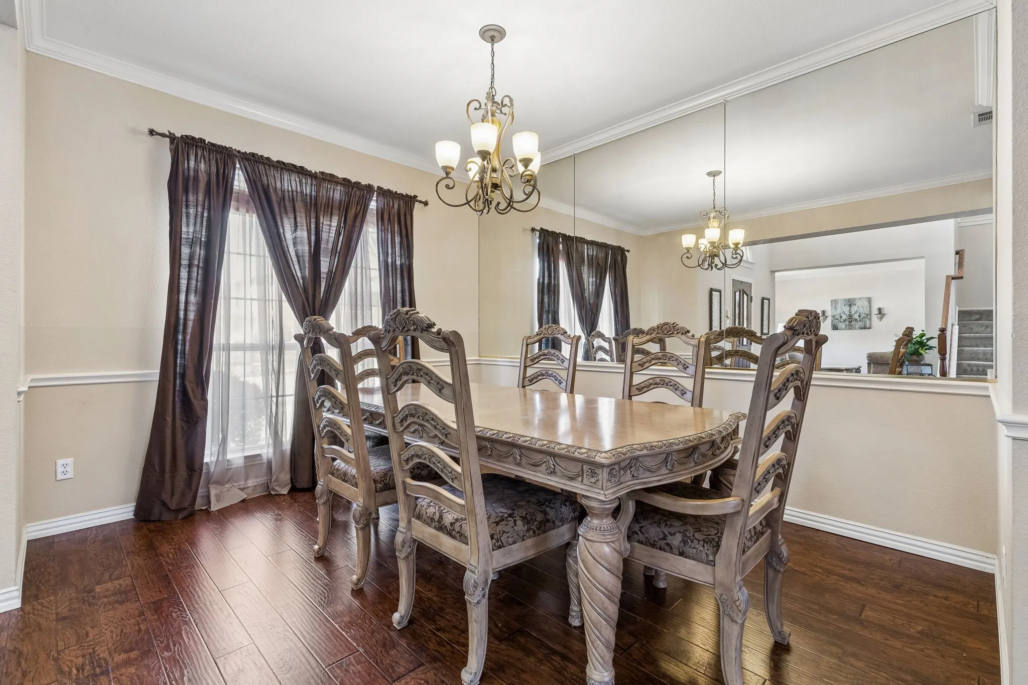 Single Family Residence For Sale in Dallas County , 2710 Winterberry Drive, Rowlett, Texas 75089, 4 Bedroom, 3 Bathroom, 2 Garage spaces, 3,019 Sqft, built in 1998, Preowned, mls#21209905, Real Estate Agent in Rowlett, Homes For Sale in Dallas county, Homes For Sale in Rowlett, Realtor in Rowlett Texas, Real Estate Brokerage Independent Realty Texas, Luminita Cordes Realtor