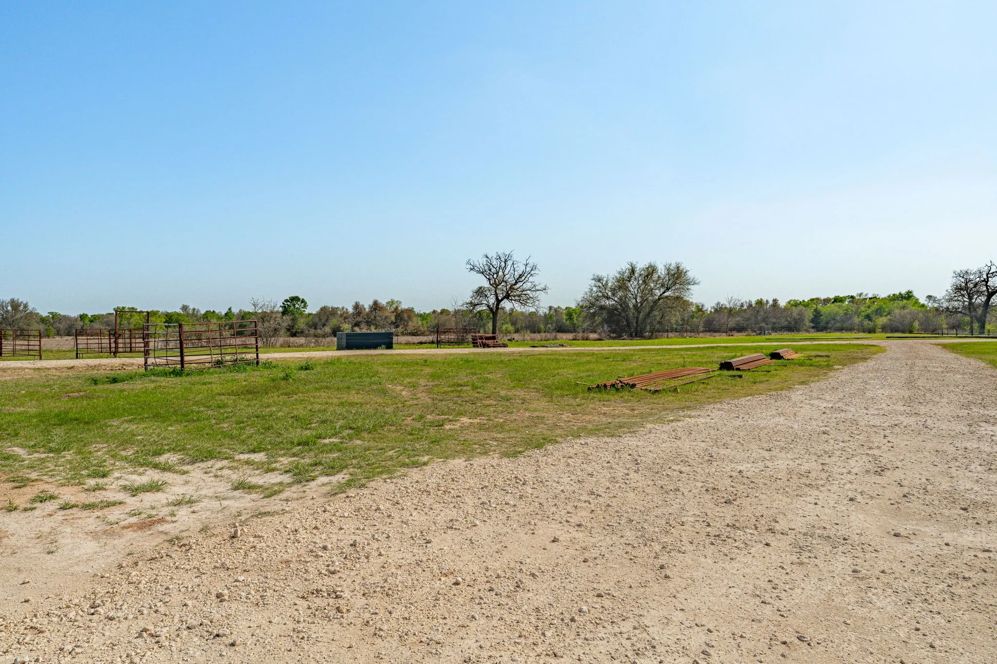 Retail For Sale in Erath County , 12645 S US Highway 377, Dublin, Texas 76446, 0, 0, Garage spaces, 0 Sqft, built in 2022, Preowned, mls#21219727, Real Estate Agent in Dublin, Homes For Sale in Erath county, Homes For Sale in Dublin, Realtor in Dublin Texas, Real Estate Brokerage Independent Realty Texas, Luminita Cordes Realtor
