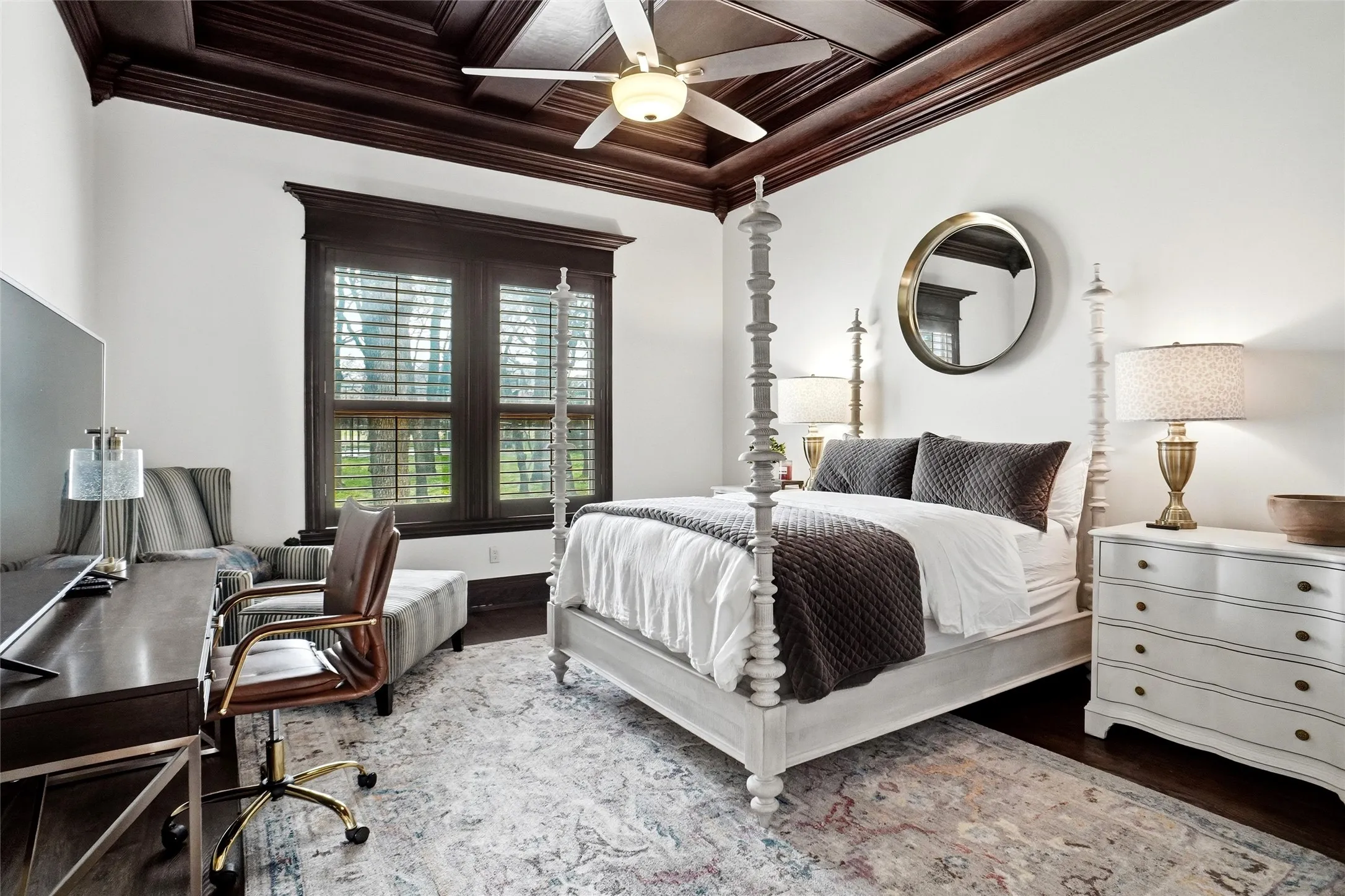 Single Family Residence For Sale in Tarrant County , 509 King Ranch Road, Southlake, Texas 76092, 6 Bedroom, 8 Bathroom, 4 Garage spaces, 9,600 Sqft, built in 2004, mls#21190279, Real Estate Agent in Southlake, Homes For Sale in Tarrant county, Homes For Sale in Southlake, Realtor in Southlake Texas, Real Estate Brokerage Independent Realty Texas, Luminita Cordes Realtor