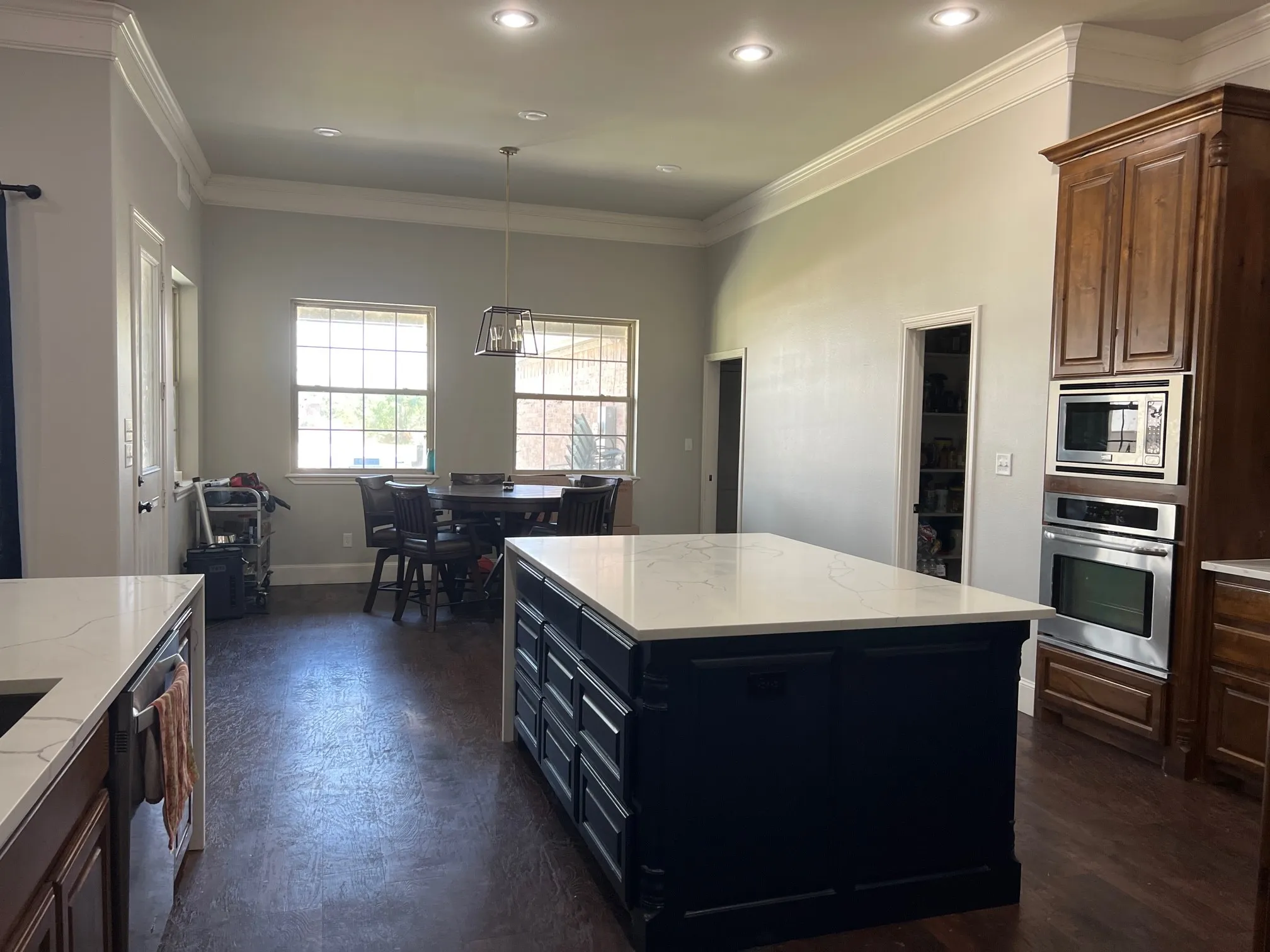 Single Family Residence For Sale in Rains County , 251 Rs County Road 3430, Emory, Texas 75440, 5 Bedroom, 5 Bathroom, 2 Garage spaces, 4,887 Sqft, built in 2015, Preowned, mls#21220149, Real Estate Agent in Emory, Homes For Sale in Rains county, Homes For Sale in Emory, Realtor in Emory Texas, Real Estate Brokerage Independent Realty Texas, Luminita Cordes Realtor
