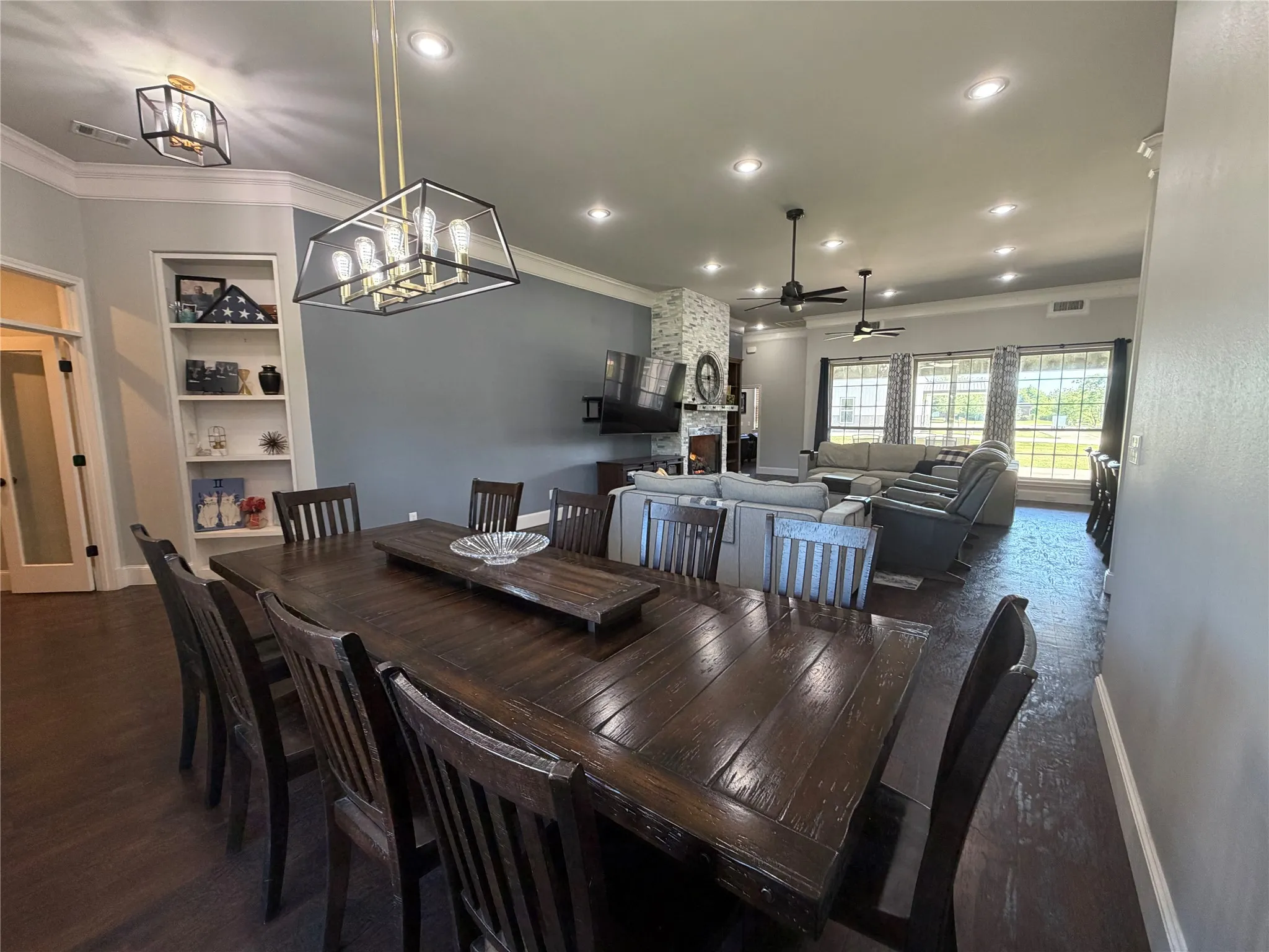 Single Family Residence For Sale in Rains County , 251 Rs County Road 3430, Emory, Texas 75440, 5 Bedroom, 5 Bathroom, 2 Garage spaces, 4,887 Sqft, built in 2015, Preowned, mls#21220149, Real Estate Agent in Emory, Homes For Sale in Rains county, Homes For Sale in Emory, Realtor in Emory Texas, Real Estate Brokerage Independent Realty Texas, Luminita Cordes Realtor