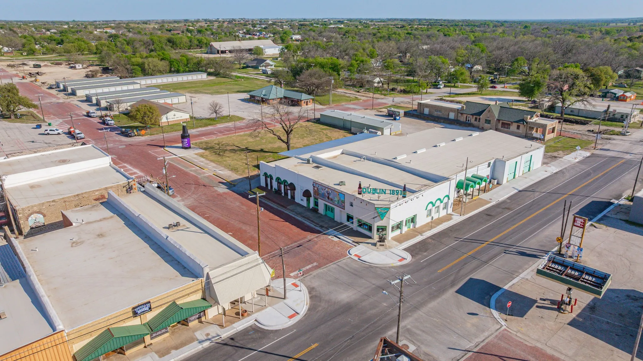 Retail For Sale in Erath County , 127 S Patrick Street, Dublin, Texas 76446, 0, 0, Garage spaces, 0 Sqft, built in 1920, Preowned, mls#21219800, Real Estate Agent in Dublin, Homes For Sale in Erath county, Homes For Sale in Dublin, Realtor in Dublin Texas, Real Estate Brokerage Independent Realty Texas, Luminita Cordes Realtor