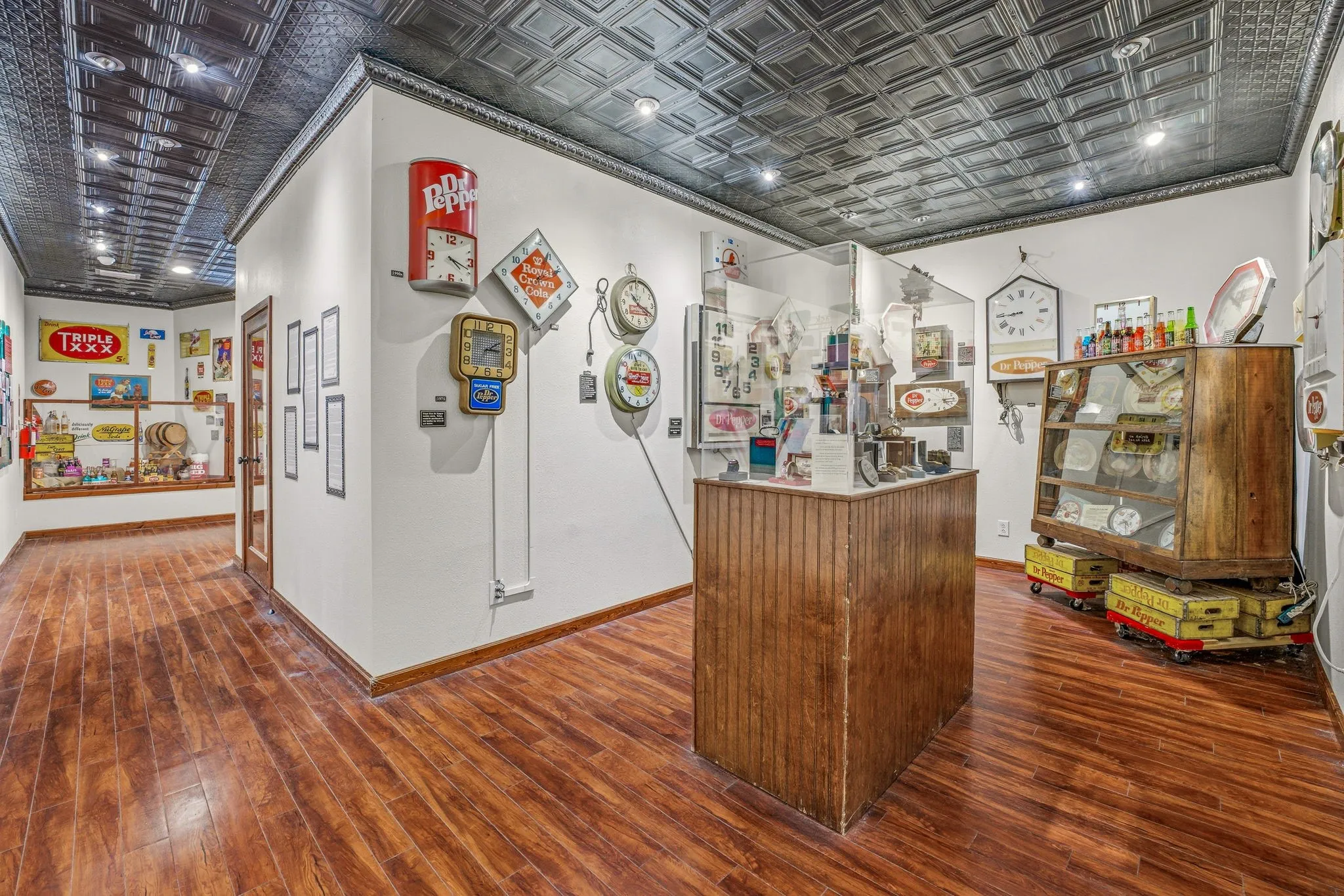 Retail For Sale in Erath County , 127 S Patrick Street, Dublin, Texas 76446, 0, 0, Garage spaces, 0 Sqft, built in 1920, Preowned, mls#21219800, Real Estate Agent in Dublin, Homes For Sale in Erath county, Homes For Sale in Dublin, Realtor in Dublin Texas, Real Estate Brokerage Independent Realty Texas, Luminita Cordes Realtor