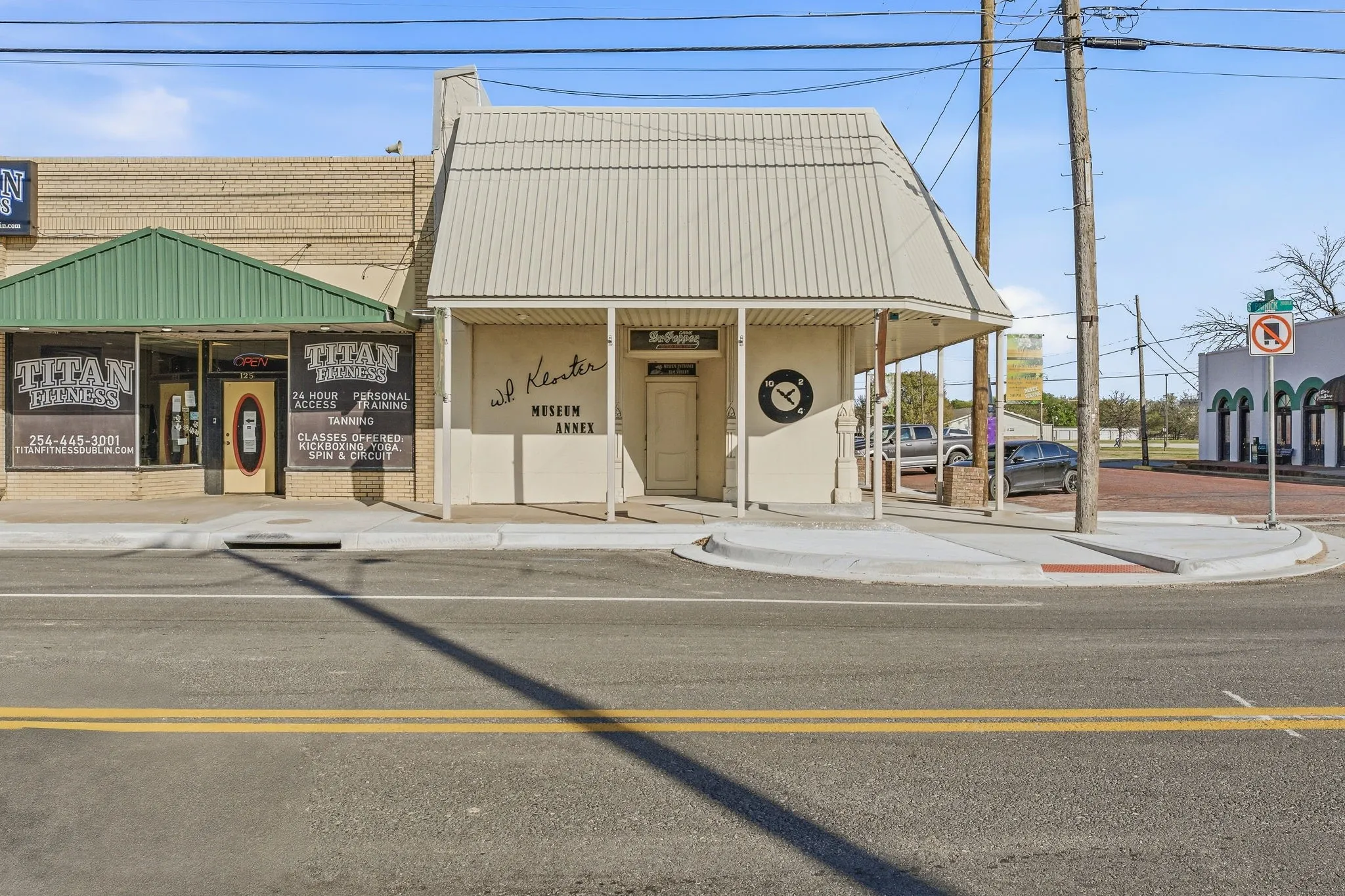 Retail For Sale in Erath County , 127 S Patrick Street, Dublin, Texas 76446, 0, 0, Garage spaces, 0 Sqft, built in 1920, Preowned, mls#21219800, Real Estate Agent in Dublin, Homes For Sale in Erath county, Homes For Sale in Dublin, Realtor in Dublin Texas, Real Estate Brokerage Independent Realty Texas, Luminita Cordes Realtor