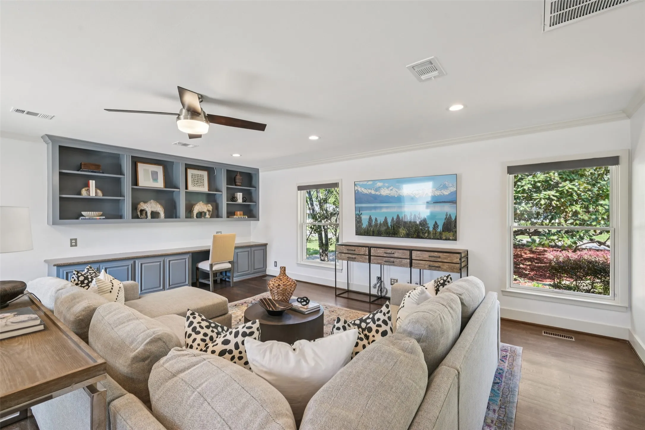 Single Family Residence For Sale in Dallas County , 5818 Gramercy Place, Dallas, Texas 75230, 4 Bedroom, 4 Bathroom, 2 Garage spaces, 3,906 Sqft, built in 1956, Preowned, mls#21213518, Real Estate Agent in Dallas, Homes For Sale in Dallas county, Homes For Sale in Dallas, Realtor in Dallas Texas, Real Estate Brokerage Independent Realty Texas, Luminita Cordes Realtor