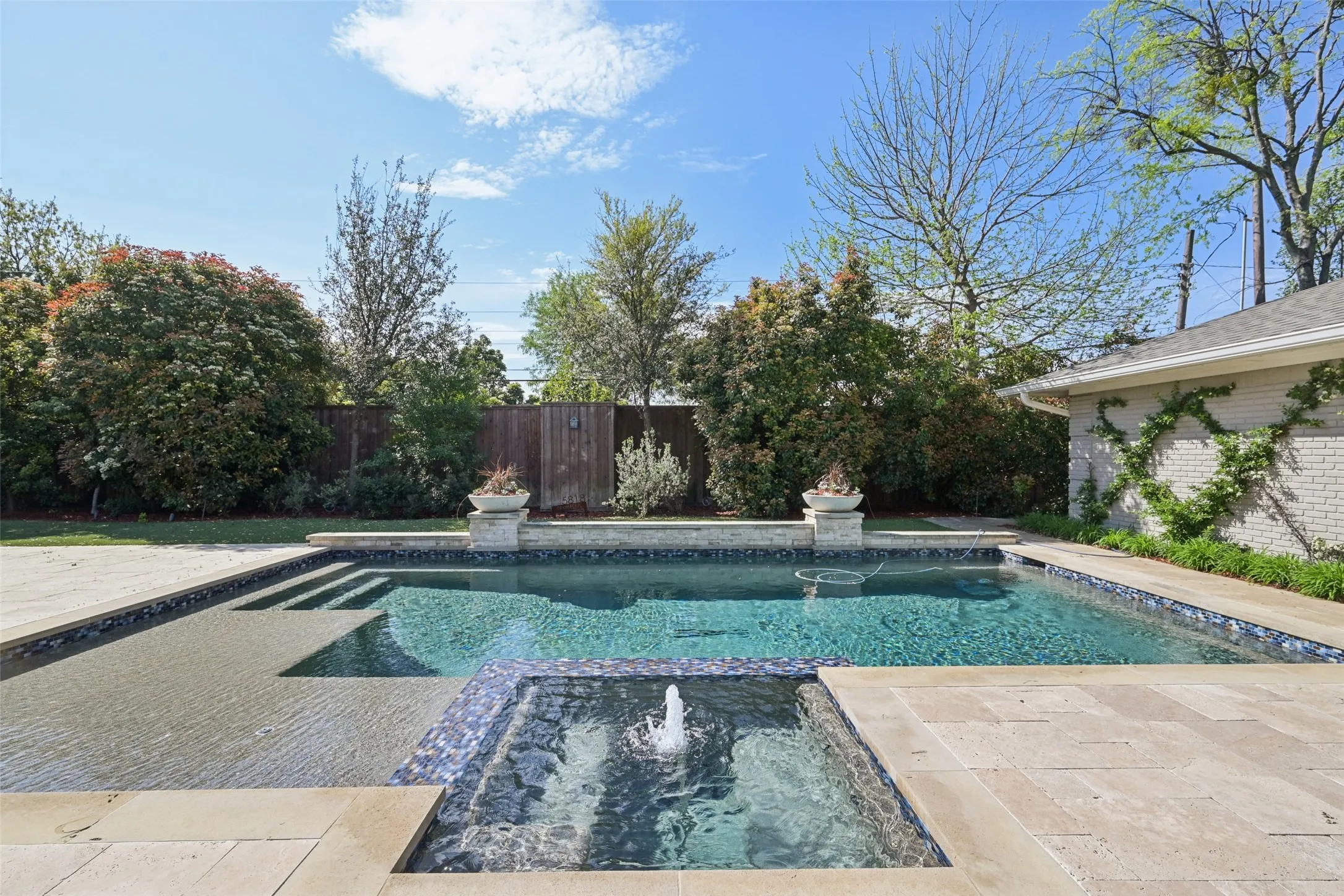 Single Family Residence For Sale in Dallas County , 5818 Gramercy Place, Dallas, Texas 75230, 4 Bedroom, 4 Bathroom, 2 Garage spaces, 3,906 Sqft, built in 1956, Preowned, mls#21213518, Real Estate Agent in Dallas, Homes For Sale in Dallas county, Homes For Sale in Dallas, Realtor in Dallas Texas, Real Estate Brokerage Independent Realty Texas, Luminita Cordes Realtor