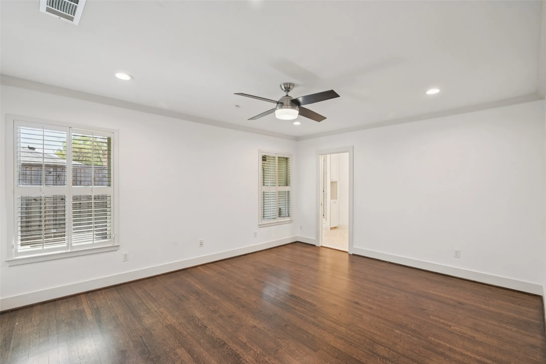 Single Family Residence For Sale in Dallas County , 5818 Gramercy Place, Dallas, Texas 75230, 4 Bedroom, 4 Bathroom, 2 Garage spaces, 3,906 Sqft, built in 1956, Preowned, mls#21213518, Real Estate Agent in Dallas, Homes For Sale in Dallas county, Homes For Sale in Dallas, Realtor in Dallas Texas, Real Estate Brokerage Independent Realty Texas, Luminita Cordes Realtor