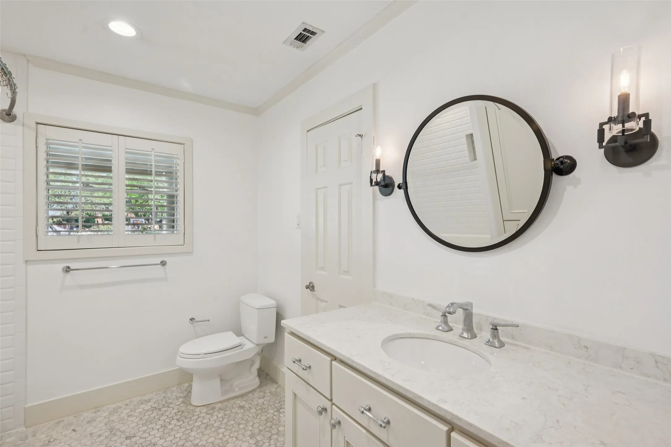 Single Family Residence For Sale in Dallas County , 5818 Gramercy Place, Dallas, Texas 75230, 4 Bedroom, 4 Bathroom, 2 Garage spaces, 3,906 Sqft, built in 1956, Preowned, mls#21213518, Real Estate Agent in Dallas, Homes For Sale in Dallas county, Homes For Sale in Dallas, Realtor in Dallas Texas, Real Estate Brokerage Independent Realty Texas, Luminita Cordes Realtor