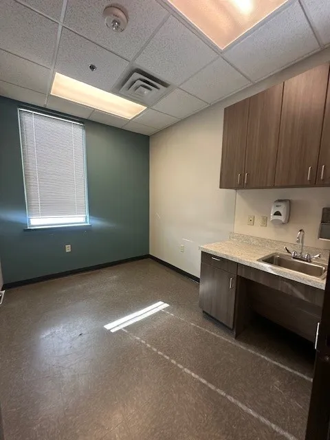 Office For Rent in Lamar County , 870 NE Loop 286, Paris, Texas 75460, 0, 0, Garage spaces, 0 Sqft, built in 0, Preowned, Price $3,000, mls#21220025, Real Estate Agent in Paris, Homes For Rent in Lamar county, Homes For Rent in Paris, Realtor in Paris Texas, Real Estate Brokerage Independent Realty Texas, Luminita Cordes Realtor