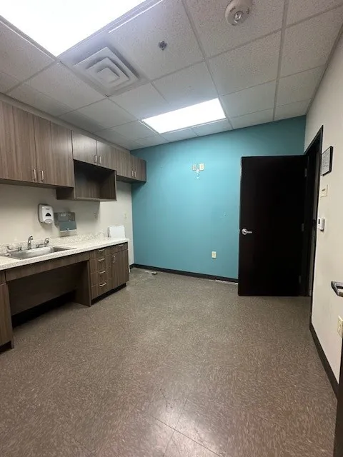 Office For Rent in Lamar County , 870 NE Loop 286, Paris, Texas 75460, 0, 0, Garage spaces, 0 Sqft, built in 0, Preowned, Price $3,000, mls#21220025, Real Estate Agent in Paris, Homes For Rent in Lamar county, Homes For Rent in Paris, Realtor in Paris Texas, Real Estate Brokerage Independent Realty Texas, Luminita Cordes Realtor