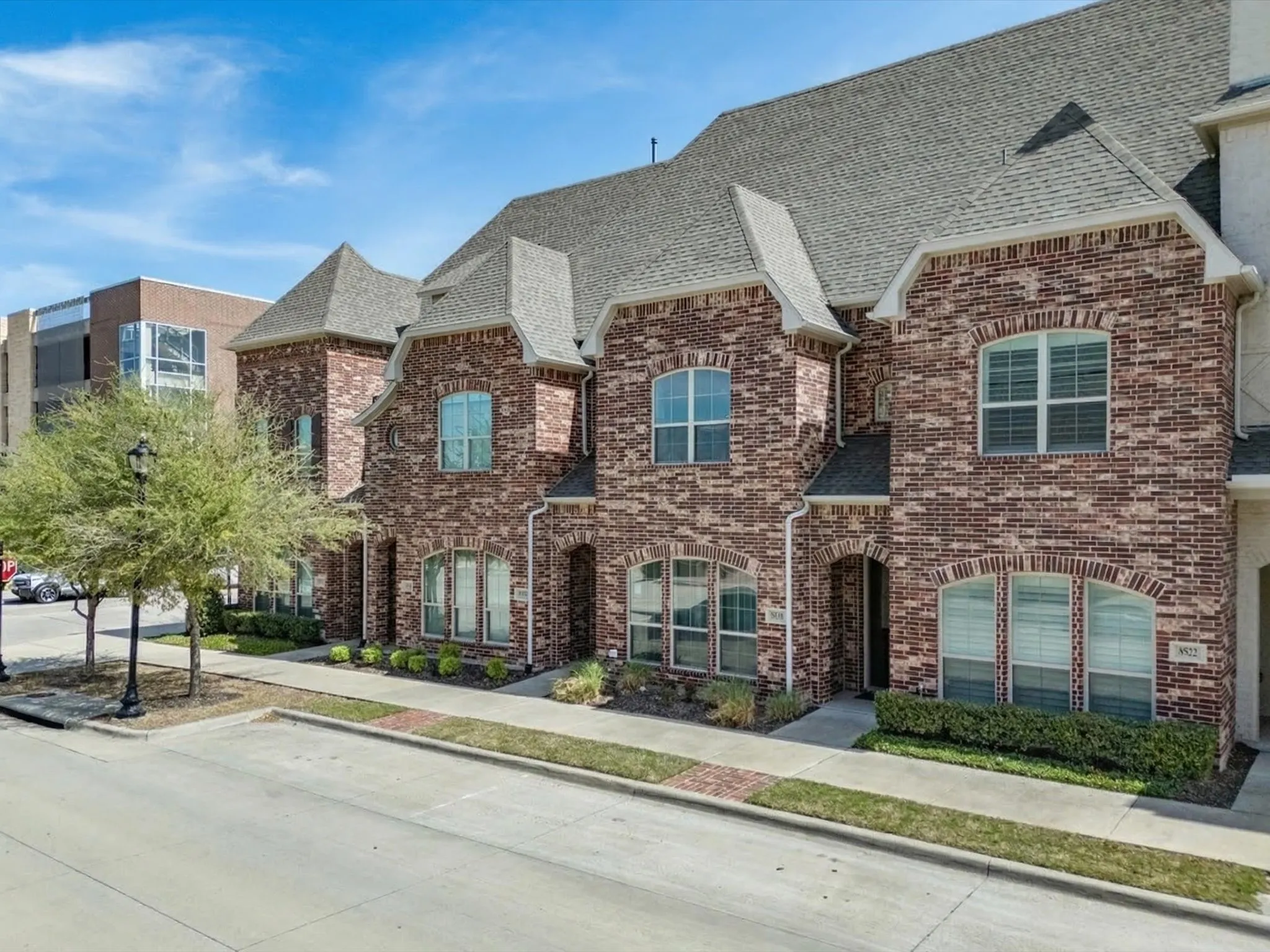 Townhouse For Sale in Collin County , 8538 Church Street, Frisco, Texas 75034, 2 Bedroom, 3 Bathroom, 2 Garage spaces, 1,980 Sqft, built in 2018, Price $450,000, mls#21219788, Real Estate Agent in Frisco, Homes For Sale in Collin county, Homes For Sale in Frisco, Realtor in Frisco Texas, Real Estate Brokerage Independent Realty Texas, Luminita Cordes Realtor