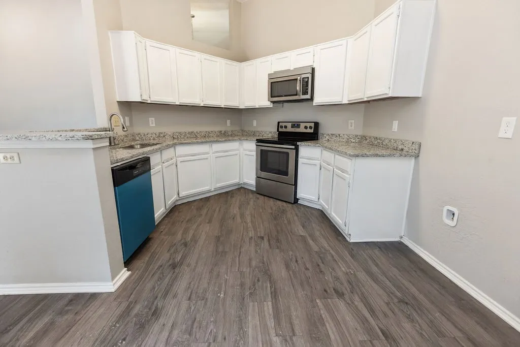 Single Family Residence For Sale in Collin County , 1304 Petunia Drive, Allen, Texas 75002, 3 Bedroom, 2 Bathroom, 2 Garage spaces, 1,794 Sqft, built in 1984, Price $359,900, mls#21219897, Real Estate Agent in Allen, Homes For Sale in Collin county, Homes For Sale in Allen, Realtor in Allen Texas, Real Estate Brokerage Independent Realty Texas, Luminita Cordes Realtor