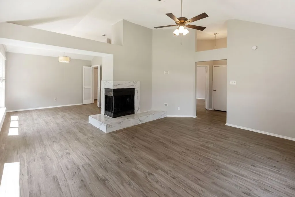Single Family Residence For Sale in Collin County , 1304 Petunia Drive, Allen, Texas 75002, 3 Bedroom, 2 Bathroom, 2 Garage spaces, 1,794 Sqft, built in 1984, Price $359,900, mls#21219897, Real Estate Agent in Allen, Homes For Sale in Collin county, Homes For Sale in Allen, Realtor in Allen Texas, Real Estate Brokerage Independent Realty Texas, Luminita Cordes Realtor
