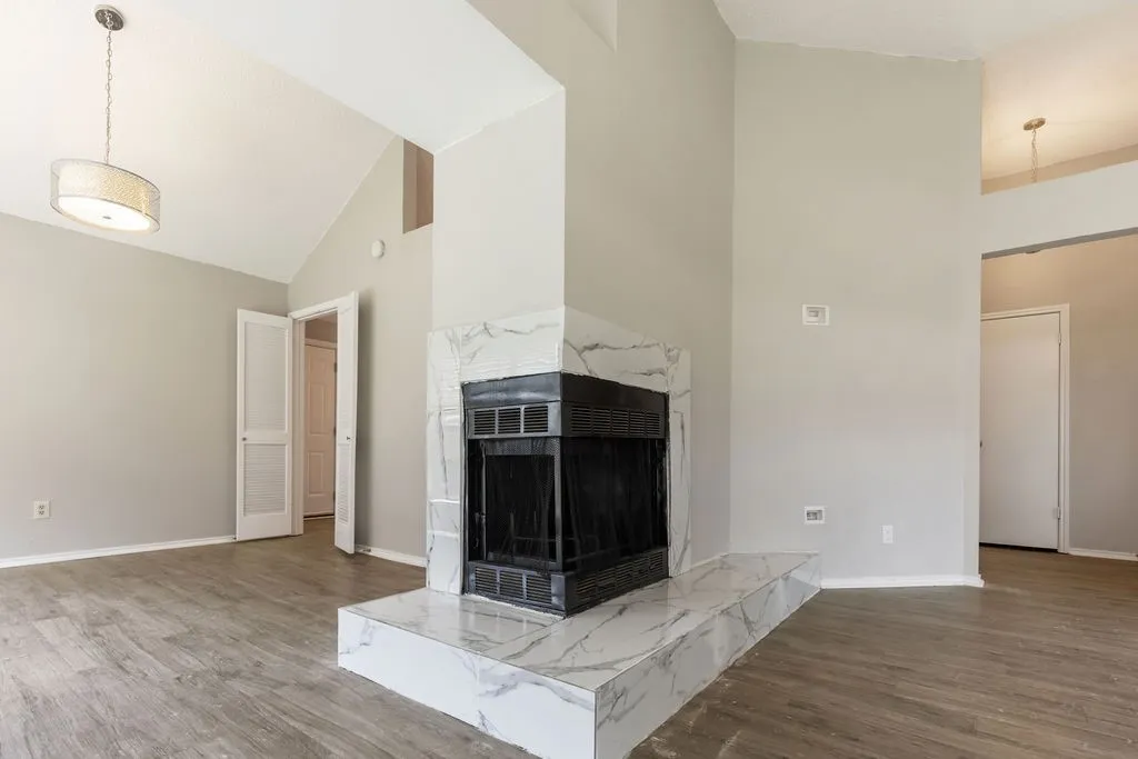 Single Family Residence For Sale in Collin County , 1304 Petunia Drive, Allen, Texas 75002, 3 Bedroom, 2 Bathroom, 2 Garage spaces, 1,794 Sqft, built in 1984, Price $359,900, mls#21219897, Real Estate Agent in Allen, Homes For Sale in Collin county, Homes For Sale in Allen, Realtor in Allen Texas, Real Estate Brokerage Independent Realty Texas, Luminita Cordes Realtor