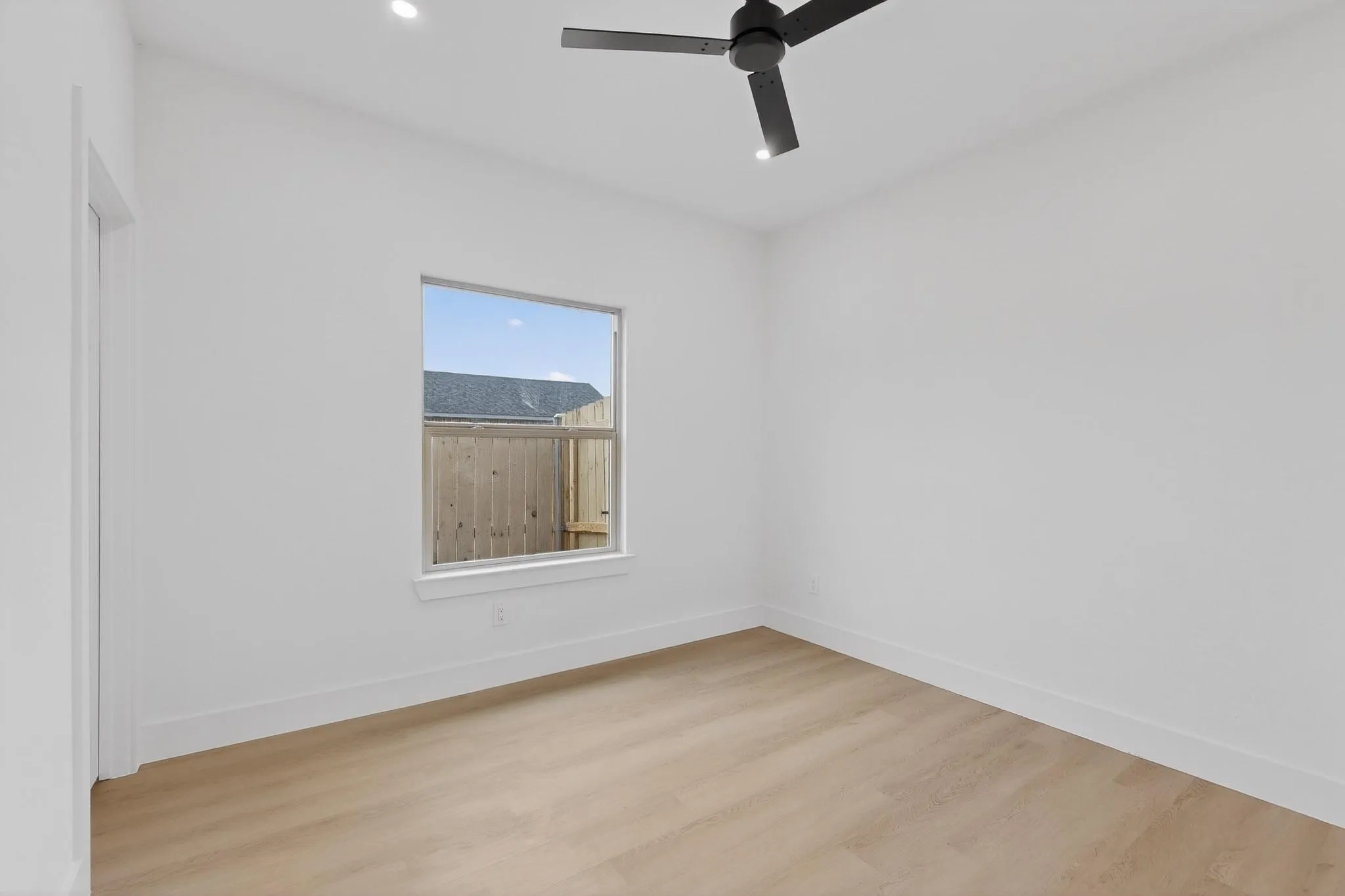 Single Family Residence For Sale in Dallas County , 10118 Budtime Lane, Dallas, Texas 75217, 4 Bedroom, 2 Bathroom, 2 Garage spaces, 1,720 Sqft, built in 2025, mls#21219097, Real Estate Agent in Dallas, Homes For Sale in Dallas county, Homes For Sale in Dallas, Realtor in Dallas Texas, Real Estate Brokerage Independent Realty Texas, Luminita Cordes Realtor