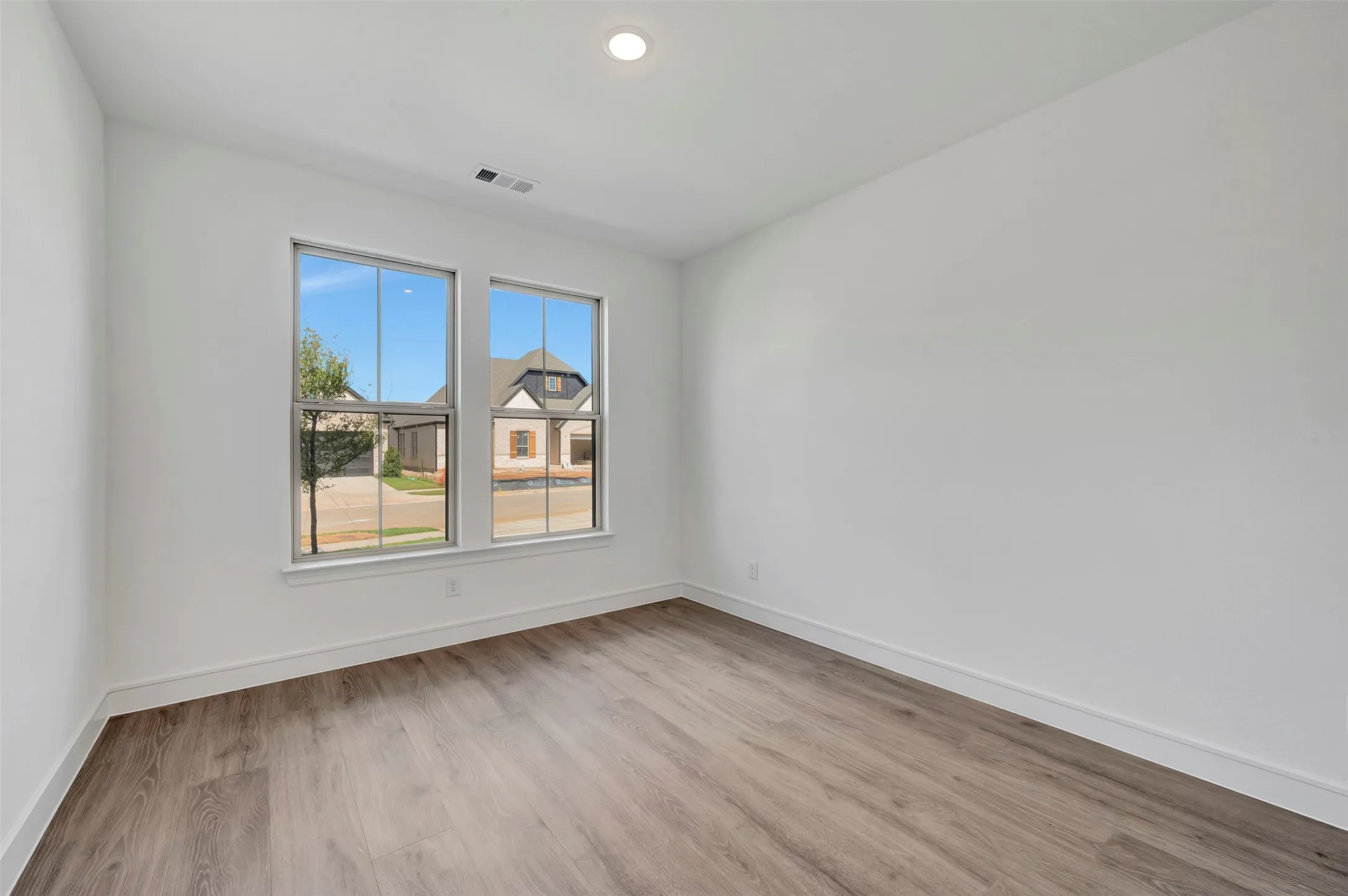 Single Family Residence For Sale in Tarrant County , 5644 Taylor Trail, Arlington, Texas 76017, 4 Bedroom, 4 Bathroom, 3 Garage spaces, 3,647 Sqft, built in 2026, New Construction - Incomplete, mls#21220332, Real Estate Agent in Arlington, Homes For Sale in Tarrant county, Homes For Sale in Arlington, Realtor in Arlington Texas, Real Estate Brokerage Independent Realty Texas, Luminita Cordes Realtor