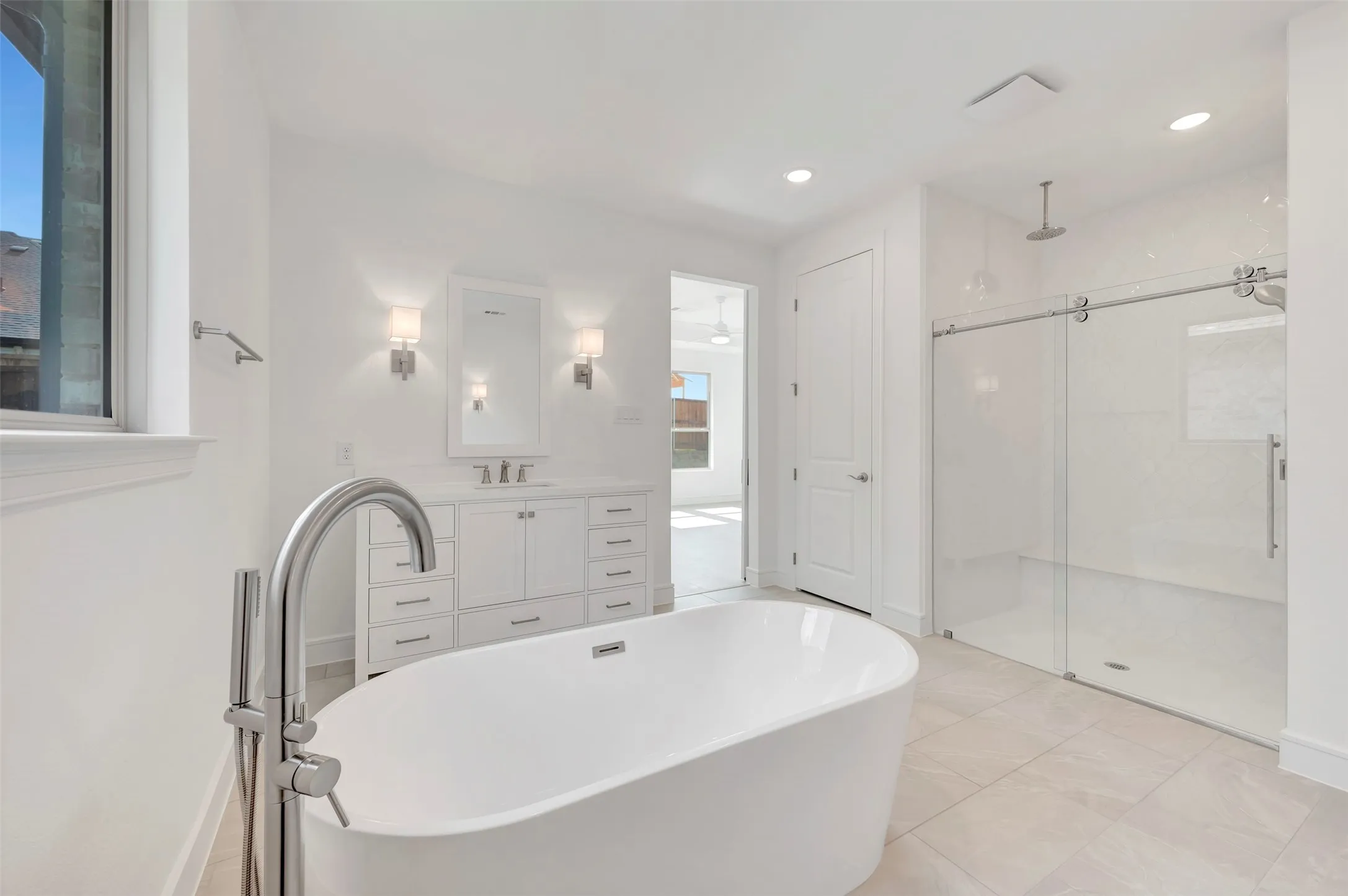 Single Family Residence For Sale in Tarrant County , 5644 Taylor Trail, Arlington, Texas 76017, 4 Bedroom, 4 Bathroom, 3 Garage spaces, 3,647 Sqft, built in 2026, New Construction - Incomplete, mls#21220332, Real Estate Agent in Arlington, Homes For Sale in Tarrant county, Homes For Sale in Arlington, Realtor in Arlington Texas, Real Estate Brokerage Independent Realty Texas, Luminita Cordes Realtor