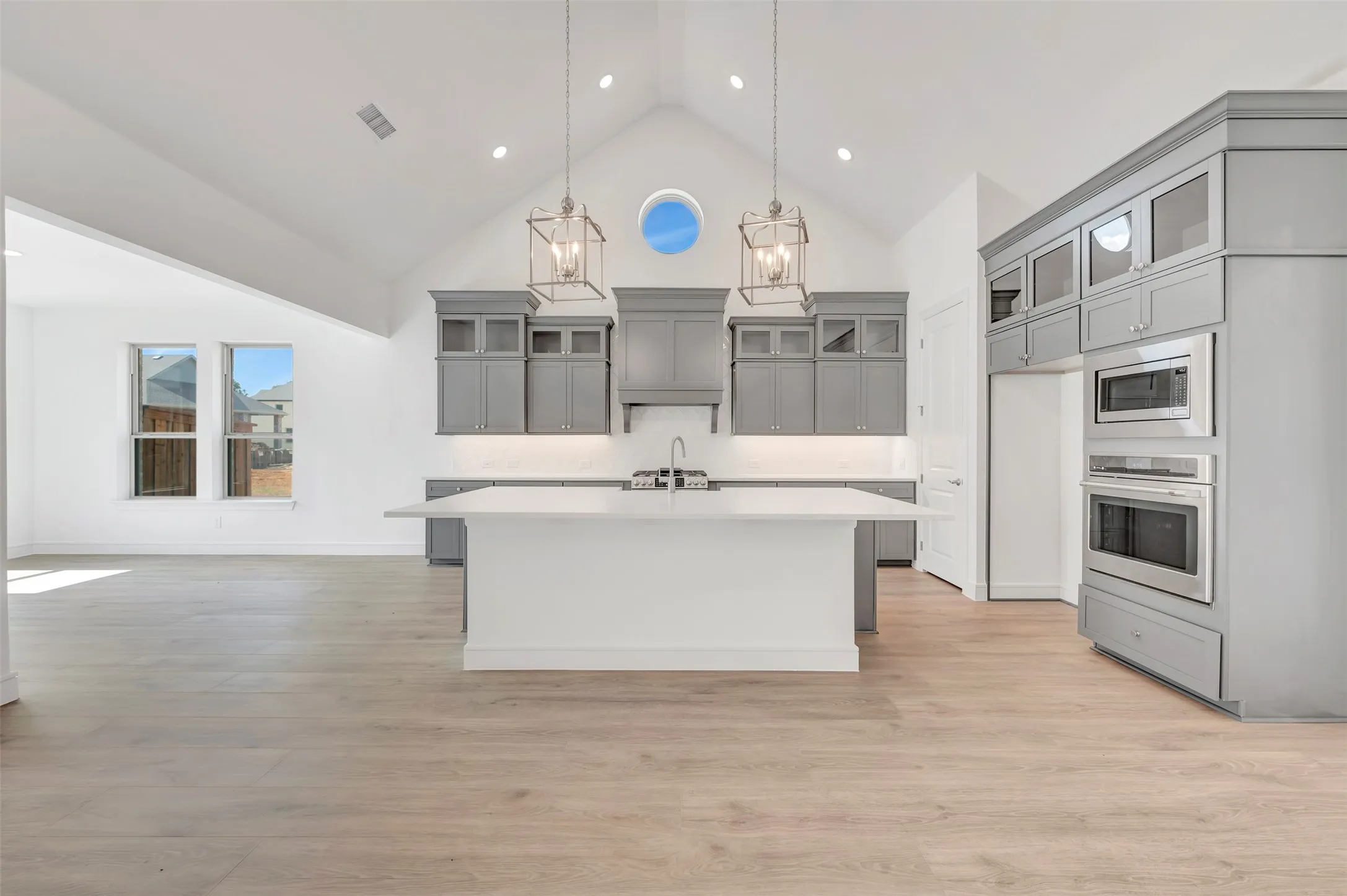 Single Family Residence For Sale in Tarrant County , 5644 Taylor Trail, Arlington, Texas 76017, 4 Bedroom, 4 Bathroom, 3 Garage spaces, 3,647 Sqft, built in 2026, New Construction - Incomplete, mls#21220332, Real Estate Agent in Arlington, Homes For Sale in Tarrant county, Homes For Sale in Arlington, Realtor in Arlington Texas, Real Estate Brokerage Independent Realty Texas, Luminita Cordes Realtor