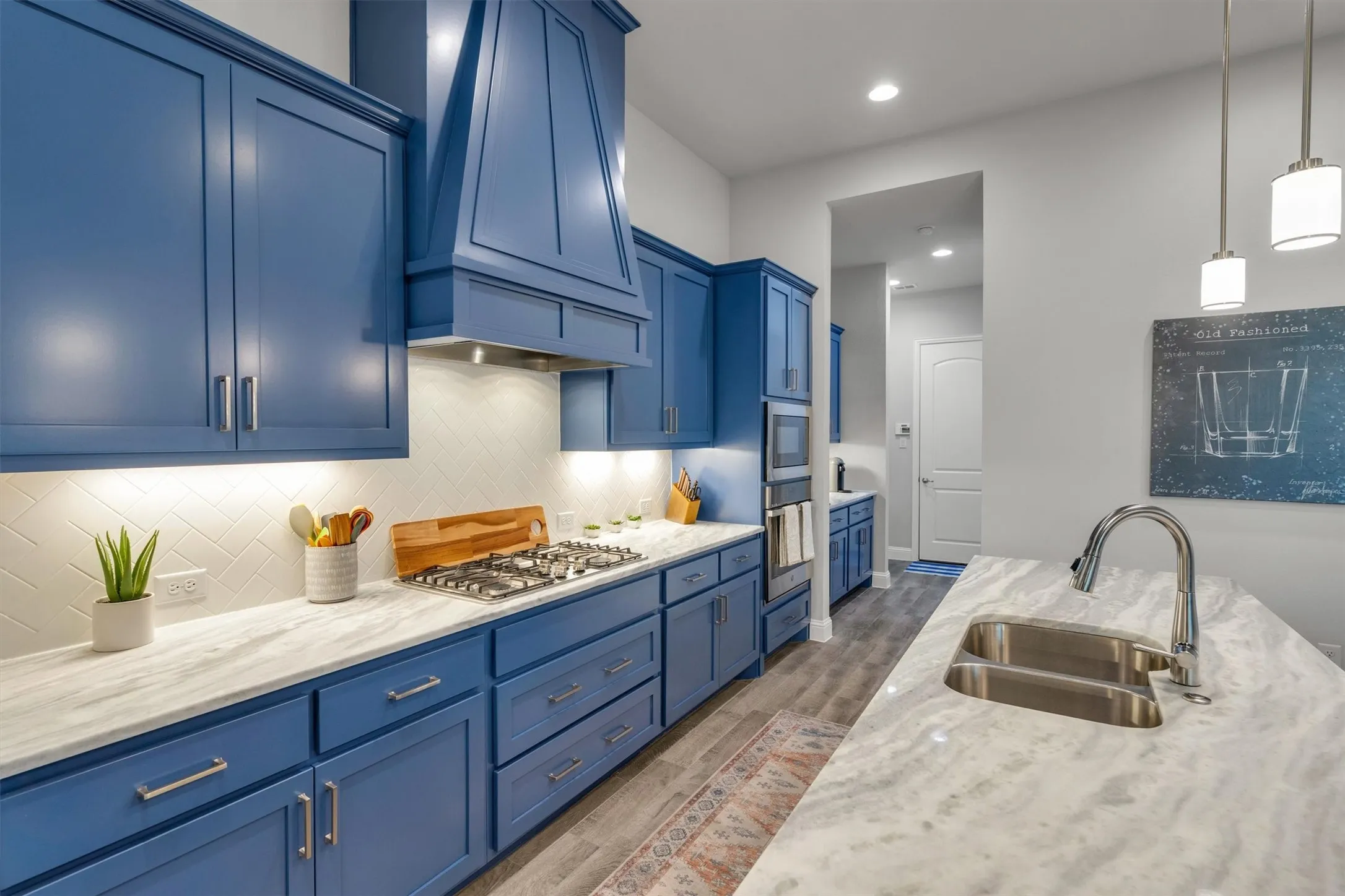 Single Family Residence For Sale in Denton County , 460 Pinyon Lane, Frisco, Texas 75033, 4 Bedrooms, 3 Bathrooms, 3 Garage spaces, 2,556 Sqft, built in 2021, Preowned, Price $659,900, mls#21220008, Real Estate Agent in Frisco, Homes For Sale in Denton county, Homes For Sale in Frisco, Realtor in Frisco Texas, Real Estate Brokerage Independent Realty Texas, Luminita Cordes Realtor