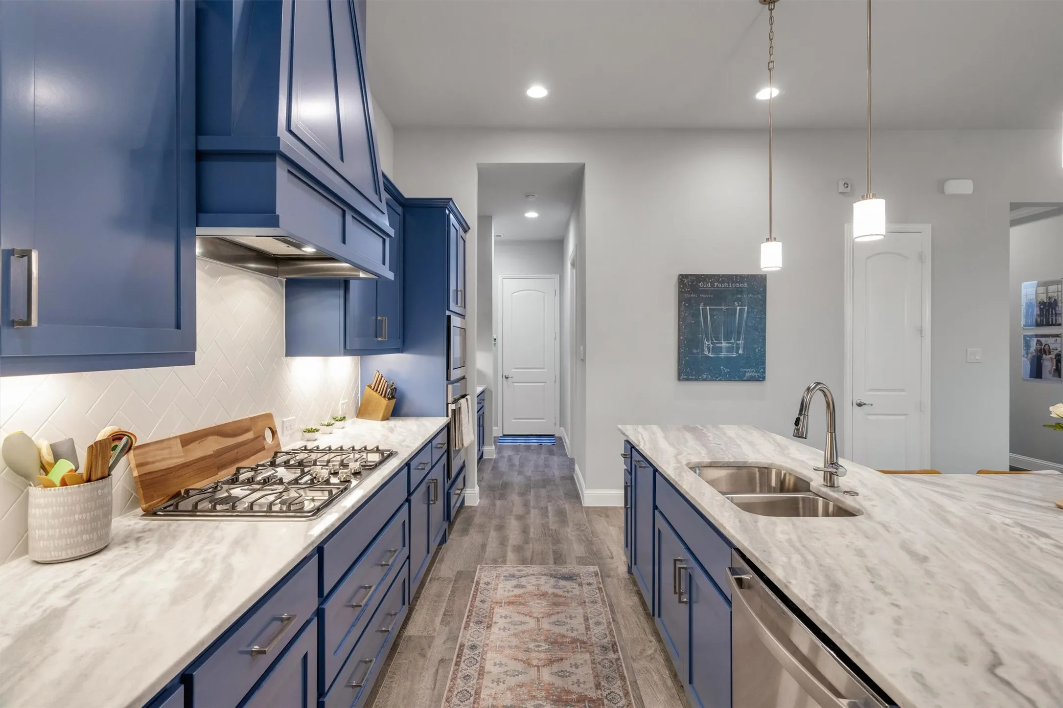 Single Family Residence For Sale in Denton County , 460 Pinyon Lane, Frisco, Texas 75033, 4 Bedrooms, 3 Bathrooms, 3 Garage spaces, 2,556 Sqft, built in 2021, Preowned, Price $659,900, mls#21220008, Real Estate Agent in Frisco, Homes For Sale in Denton county, Homes For Sale in Frisco, Realtor in Frisco Texas, Real Estate Brokerage Independent Realty Texas, Luminita Cordes Realtor