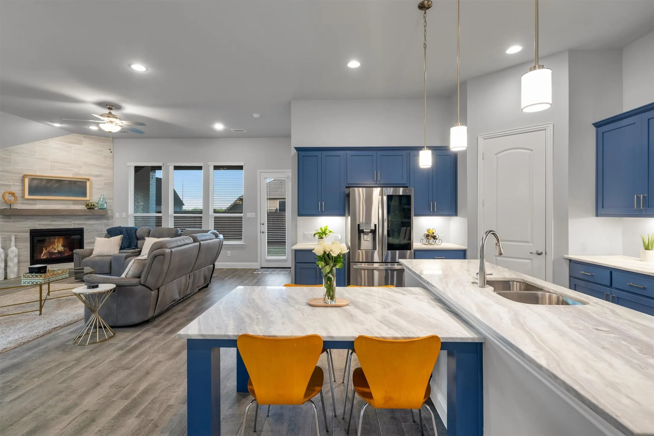Single Family Residence For Sale in Denton County , 460 Pinyon Lane, Frisco, Texas 75033, 4 Bedrooms, 3 Bathrooms, 3 Garage spaces, 2,556 Sqft, built in 2021, Preowned, Price $659,900, mls#21220008, Real Estate Agent in Frisco, Homes For Sale in Denton county, Homes For Sale in Frisco, Realtor in Frisco Texas, Real Estate Brokerage Independent Realty Texas, Luminita Cordes Realtor