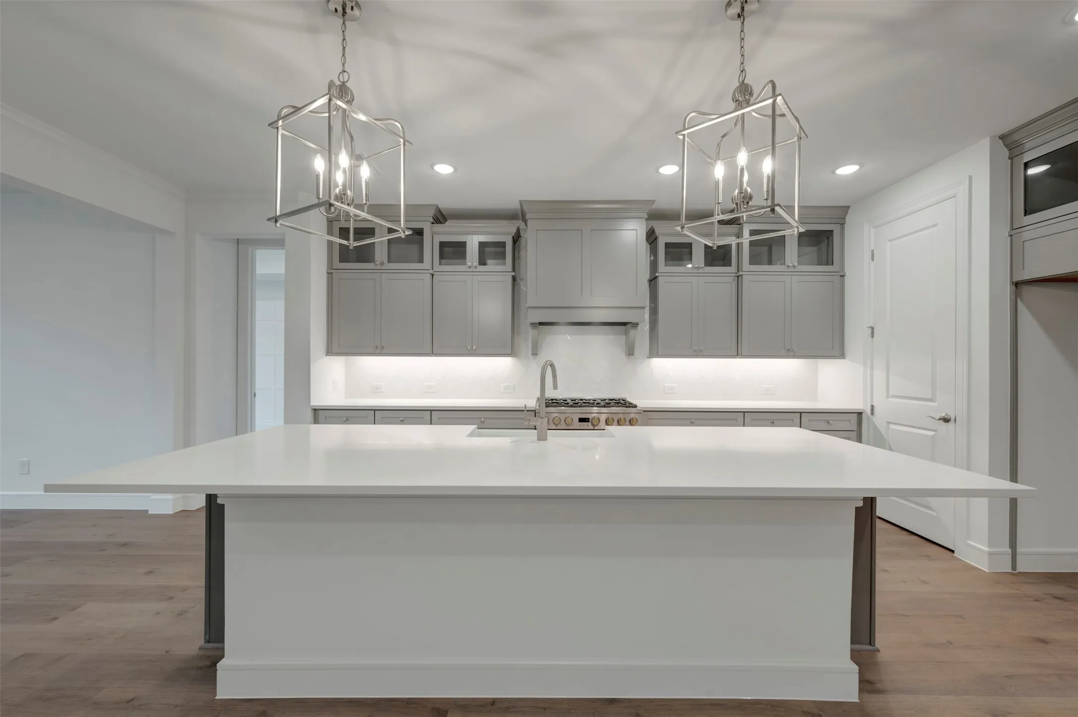 Single Family Residence For Sale in Tarrant County , 5648 Taylor Trail, Arlington, Texas 76017, 5 Bedroom, 5 Bathroom, 3 Garage spaces, 3,922 Sqft, built in 2026, New Construction - Incomplete, mls#21220373, Real Estate Agent in Arlington, Homes For Sale in Tarrant county, Homes For Sale in Arlington, Realtor in Arlington Texas, Real Estate Brokerage Independent Realty Texas, Luminita Cordes Realtor