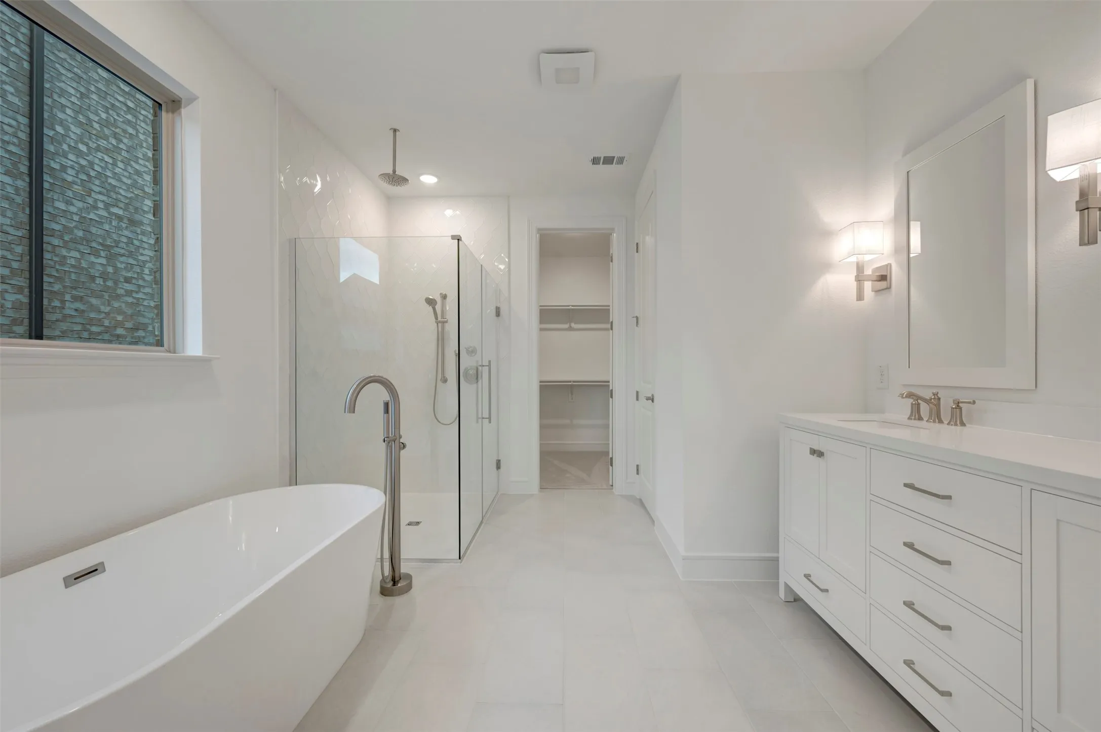 Single Family Residence For Sale in Tarrant County , 5648 Taylor Trail, Arlington, Texas 76017, 5 Bedroom, 5 Bathroom, 3 Garage spaces, 3,922 Sqft, built in 2026, New Construction - Incomplete, mls#21220373, Real Estate Agent in Arlington, Homes For Sale in Tarrant county, Homes For Sale in Arlington, Realtor in Arlington Texas, Real Estate Brokerage Independent Realty Texas, Luminita Cordes Realtor
