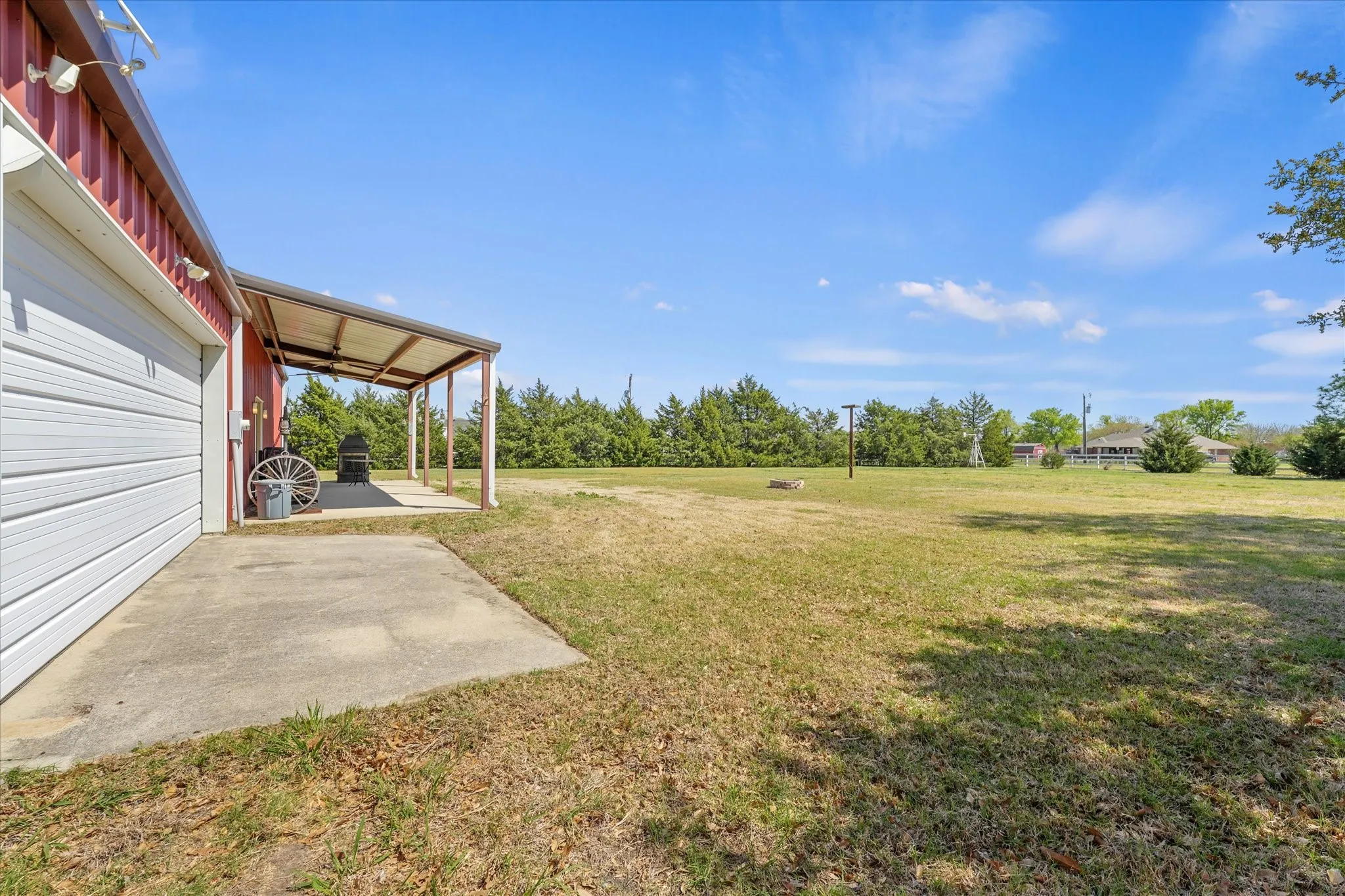 Single Family Residence For Sale in Collin County , 6 Park Lane, Lucas, Texas 75002, 4 Bedroom, 3 Bathroom, 4 Garage spaces, 3,109 Sqft, built in 1990, mls#21218310, Real Estate Agent in Lucas, Homes For Sale in Collin county, Homes For Sale in Lucas, Realtor in Lucas Texas, Real Estate Brokerage Independent Realty Texas, Luminita Cordes Realtor