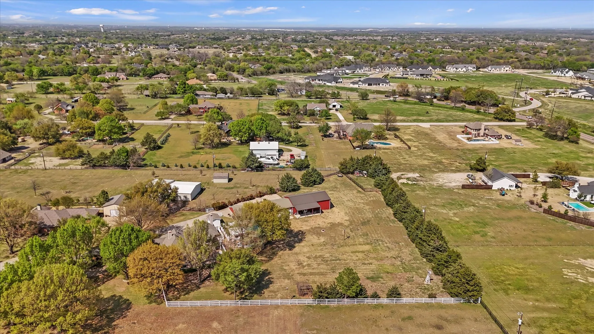 Single Family Residence For Sale in Collin County , 6 Park Lane, Lucas, Texas 75002, 4 Bedroom, 3 Bathroom, 4 Garage spaces, 3,109 Sqft, built in 1990, mls#21218310, Real Estate Agent in Lucas, Homes For Sale in Collin county, Homes For Sale in Lucas, Realtor in Lucas Texas, Real Estate Brokerage Independent Realty Texas, Luminita Cordes Realtor