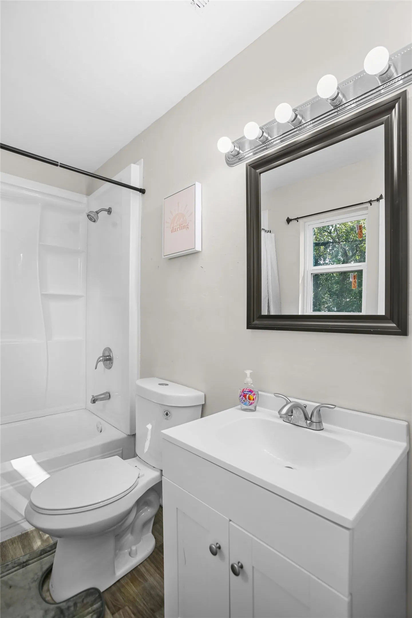 Single Family Residence For Sale in Mc Lennan County , 504 Preston Street, Waco, Texas 76704, 5 Bedrooms, 3 Bathrooms, Garage spaces, 1,742 Sqft, built in 1913, Preowned, Price $178,000, mls#21220423, Real Estate Agent in Waco, Homes For Sale in Mc Lennan county, Homes For Sale in Waco, Realtor in Waco Texas, Real Estate Brokerage Independent Realty Texas, Luminita Cordes Realtor