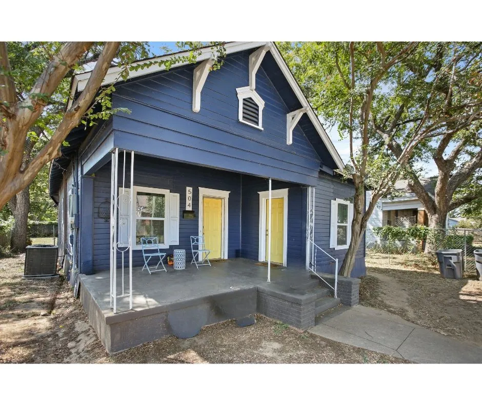 Single Family Residence For Sale in Mc Lennan County , 504 Preston Street, Waco, Texas 76704, 5 Bedrooms, 3 Bathrooms, Garage spaces, 1,742 Sqft, built in 1913, Preowned, Price $178,000, mls#21220423, Real Estate Agent in Waco, Homes For Sale in Mc Lennan county, Homes For Sale in Waco, Realtor in Waco Texas, Real Estate Brokerage Independent Realty Texas, Luminita Cordes Realtor