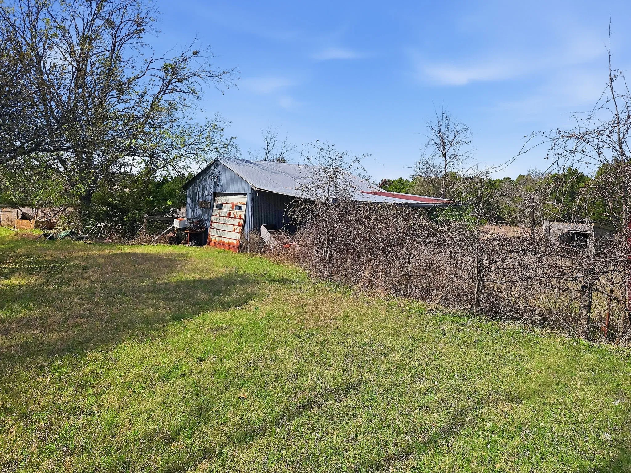Farm For Sale in Coryell County , 880 County Road 158, Evant, Texas 76525, 3 Bedroom, 2 Bathroom, Garage spaces, 1,596 Sqft, built in 1983, mls#21220503, Real Estate Agent in Evant, Homes For Sale in Coryell county, Homes For Sale in Evant, Realtor in Evant Texas, Real Estate Brokerage Independent Realty Texas, Luminita Cordes Realtor