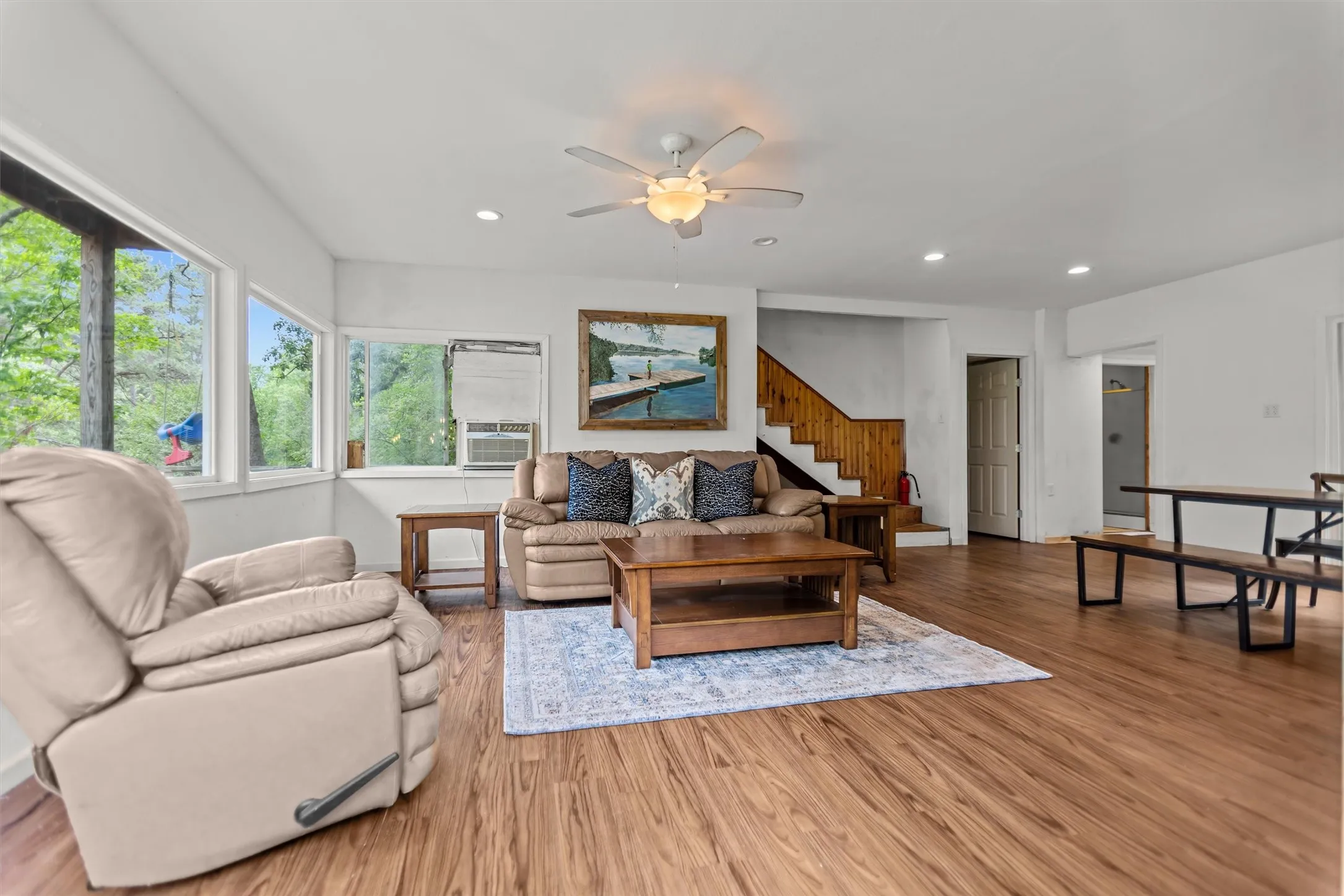 Single Family Residence For Sale in Wood County , 2337 County Road 3440, Hawkins, Texas 75765, 2 Bedroom, 3 Bathroom, Garage spaces, 1,908 Sqft, built in 1978, Preowned, mls#21220295, Real Estate Agent in Hawkins, Homes For Sale in Wood county, Homes For Sale in Hawkins, Realtor in Hawkins Texas, Real Estate Brokerage Independent Realty Texas, Luminita Cordes Realtor