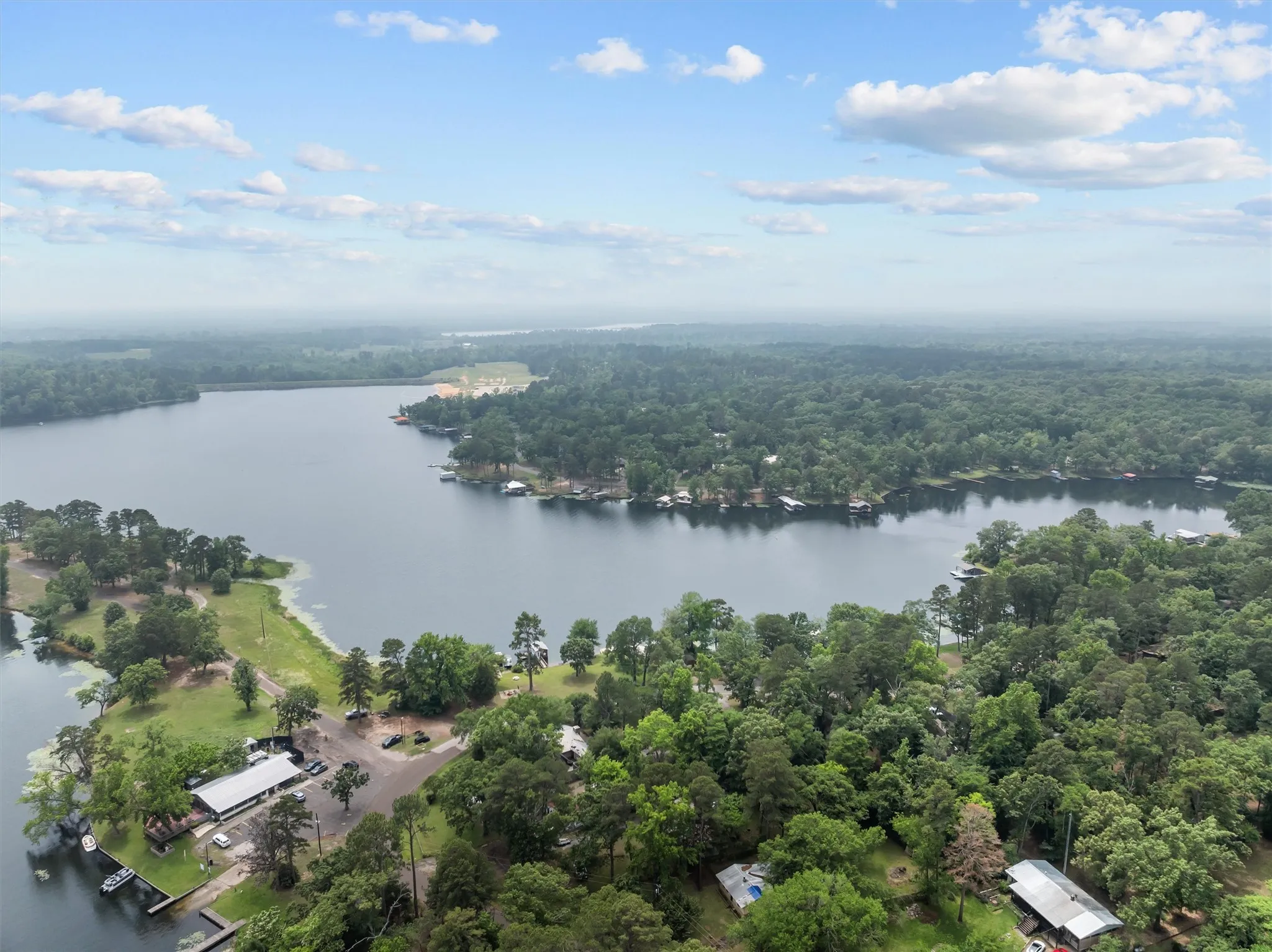 Single Family Residence For Sale in Wood County , 2337 County Road 3440, Hawkins, Texas 75765, 2 Bedroom, 3 Bathroom, Garage spaces, 1,908 Sqft, built in 1978, Preowned, mls#21220295, Real Estate Agent in Hawkins, Homes For Sale in Wood county, Homes For Sale in Hawkins, Realtor in Hawkins Texas, Real Estate Brokerage Independent Realty Texas, Luminita Cordes Realtor