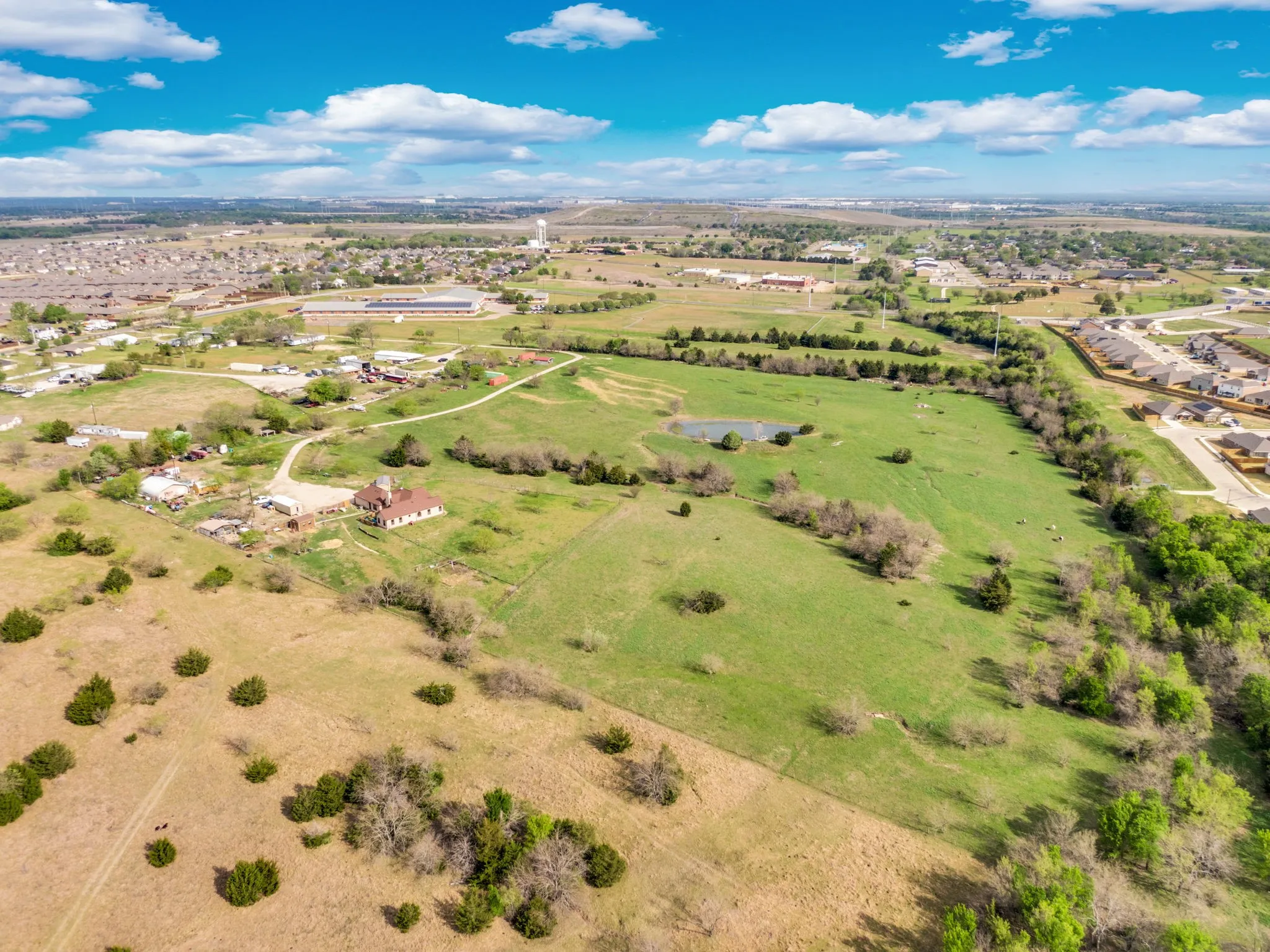 Single Family Residence For Sale in Ellis County , 508 Fm 983, Ferris, Texas 75125, 3 Bedroom, 3 Bathroom, 2 Garage spaces, 2,290 Sqft, built in 2016, Preowned, Price $995,000, mls#21217366, Real Estate Agent in Ferris, Homes For Sale in Ellis county, Homes For Sale in Ferris, Realtor in Ferris Texas, Real Estate Brokerage Independent Realty Texas, Luminita Cordes Realtor