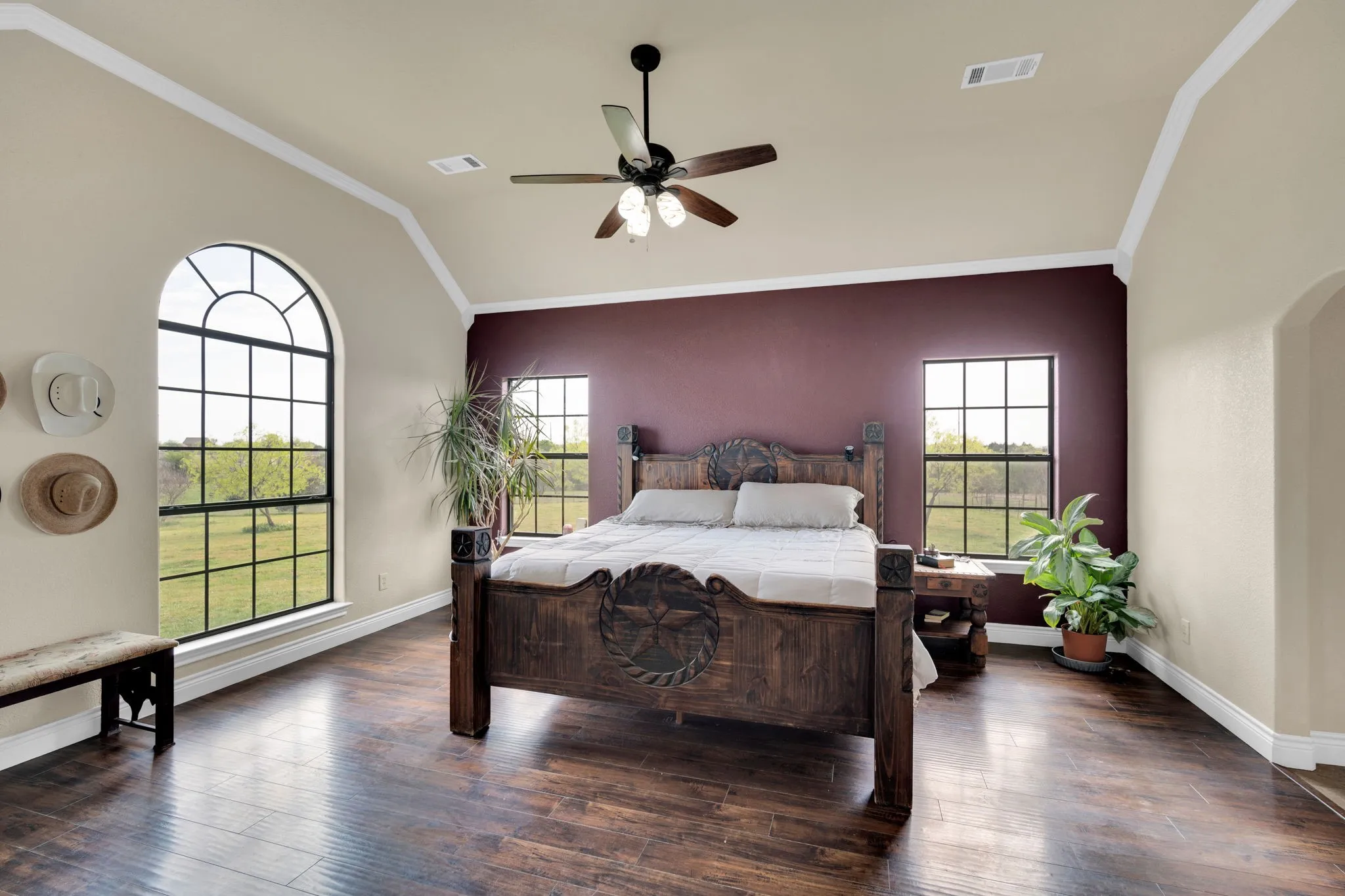 Single Family Residence For Sale in Ellis County , 508 Fm 983, Ferris, Texas 75125, 3 Bedroom, 3 Bathroom, 2 Garage spaces, 2,290 Sqft, built in 2016, Preowned, Price $995,000, mls#21217366, Real Estate Agent in Ferris, Homes For Sale in Ellis county, Homes For Sale in Ferris, Realtor in Ferris Texas, Real Estate Brokerage Independent Realty Texas, Luminita Cordes Realtor