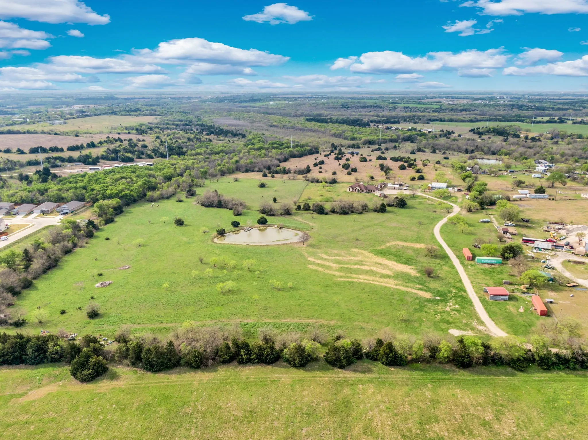 Single Family Residence For Sale in Ellis County , 508 Fm 983, Ferris, Texas 75125, 3 Bedroom, 3 Bathroom, 2 Garage spaces, 2,290 Sqft, built in 2016, Preowned, Price $995,000, mls#21217366, Real Estate Agent in Ferris, Homes For Sale in Ellis county, Homes For Sale in Ferris, Realtor in Ferris Texas, Real Estate Brokerage Independent Realty Texas, Luminita Cordes Realtor