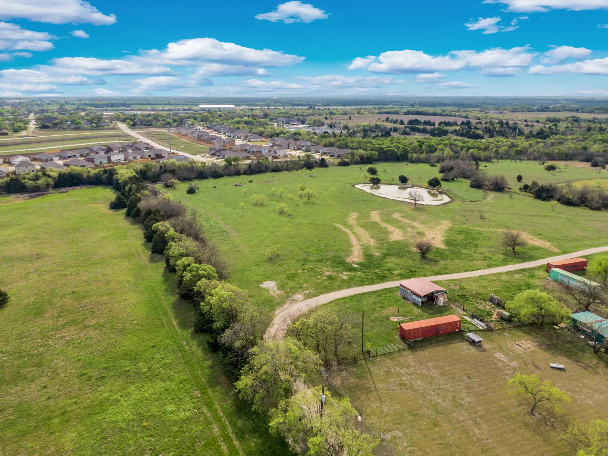 Single Family Residence For Sale in Ellis County , 508 Fm 983, Ferris, Texas 75125, 3 Bedroom, 3 Bathroom, 2 Garage spaces, 2,290 Sqft, built in 2016, Preowned, Price $995,000, mls#21217366, Real Estate Agent in Ferris, Homes For Sale in Ellis county, Homes For Sale in Ferris, Realtor in Ferris Texas, Real Estate Brokerage Independent Realty Texas, Luminita Cordes Realtor