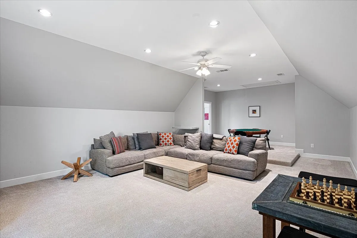 Single Family Residence For Sale in Navarro County , 515 El Barco, Corsicana, Texas 75109, 4 Bedroom, 5 Bathroom, 2 Garage spaces, 4,060 Sqft, built in 2021, Preowned, mls#20822263, Real Estate Agent in Corsicana, Homes For Sale in Navarro county, Homes For Sale in Corsicana, Realtor in Corsicana Texas, Real Estate Brokerage Independent Realty Texas, Luminita Cordes Realtor