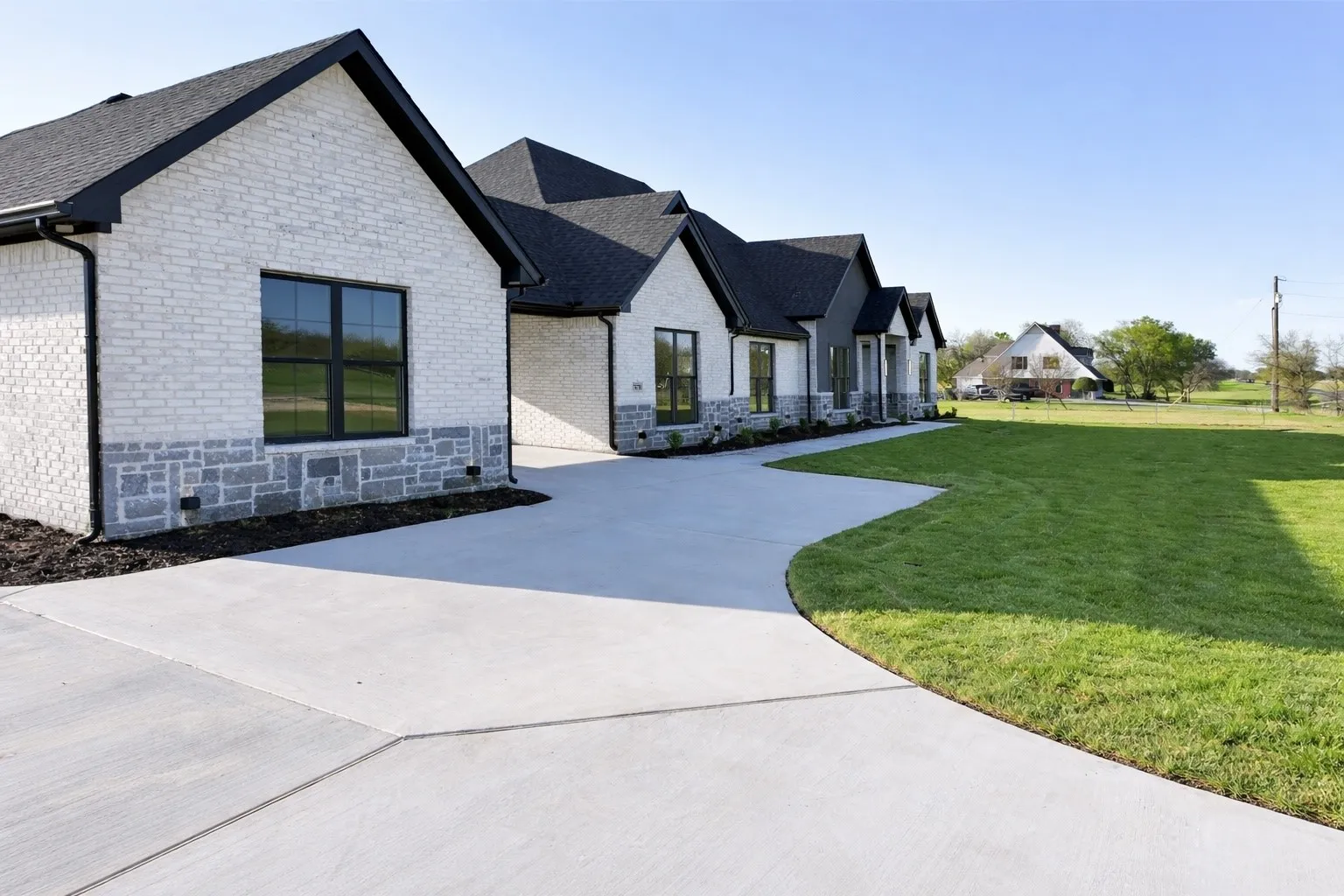 Single Family Residence For Sale in Hunt County , 7470 FM 1565, Union Valley, Texas 75189, 4 Bedrooms, 5 Bathrooms, 3 Garage spaces, 4,336 Sqft, built in 2026, Price $849,999, mls#21218078, Real Estate Agent in Union Valley, Homes For Sale in Hunt county, Homes For Sale in Union Valley, Realtor in Union Valley Texas, Real Estate Brokerage Independent Realty Texas, Luminita Cordes Realtor