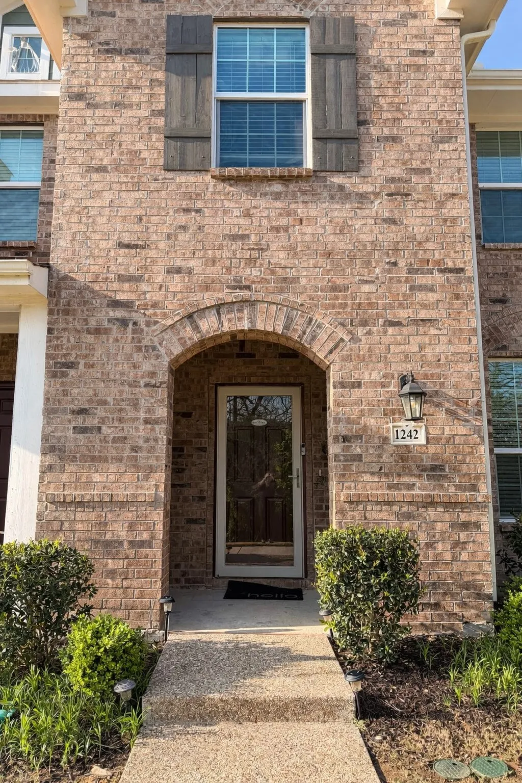 Townhouse For Sale in Denton County , 1242 Alamo Drive, Lewisville, Texas 75077, 3 Bedrooms, 3 Bathrooms, 2 Garage spaces, 1,741 Sqft, built in 2022, Preowned, Price $342,999, mls#21219310, Real Estate Agent in Lewisville, Homes For Sale in Denton county, Homes For Sale in Lewisville, Realtor in Lewisville Texas, Real Estate Brokerage Independent Realty Texas, Luminita Cordes Realtor
